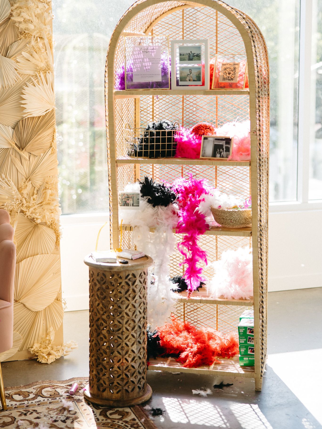 2024-01/pink_disco_oregon_wedding_mylaliphotos-420.jpg