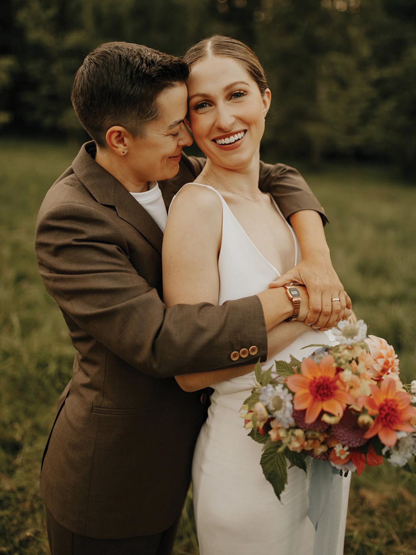 2024-01/d+e_Vashon_Wedding_ToriOsteraaPhotography-9697.jpg