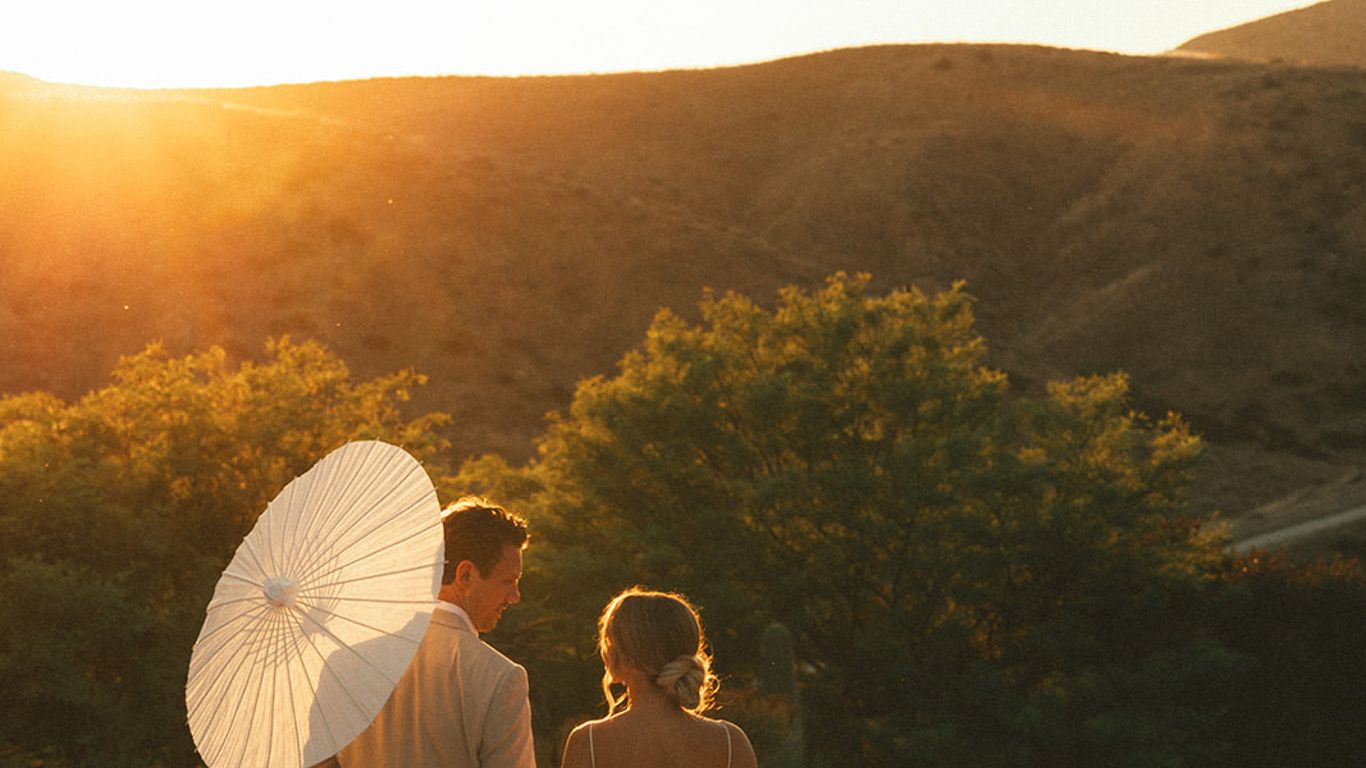 2023-09/hummingbird-nest-ranch-los-angeles-california-romantic-modern-wedding-film-timeless-887.jpg