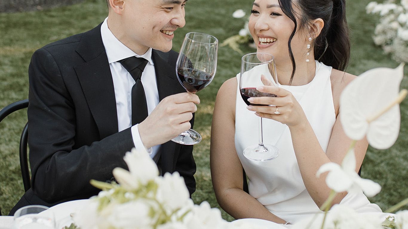 2024-06/S&D-32_couple at reception.jpg