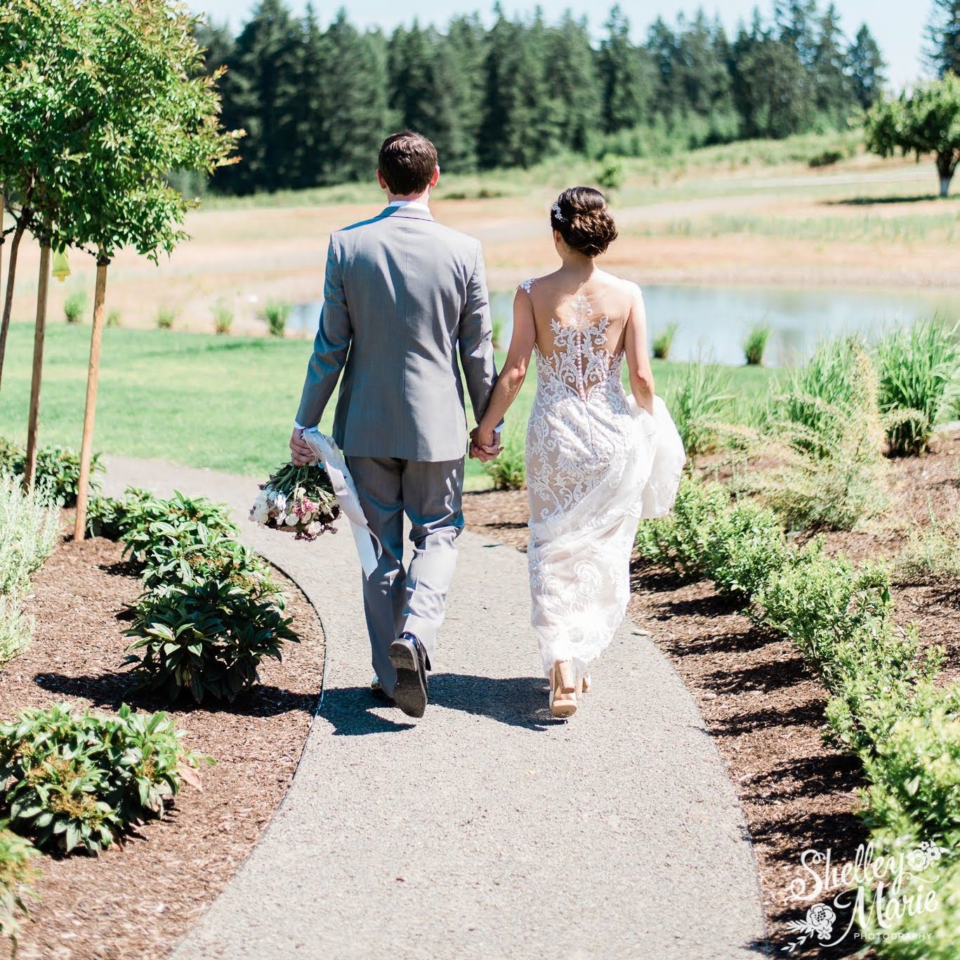 2023-05/abbey-road-farm-carlton-oregon-wedding-shelley-marie-photo-0392_cr.jpg