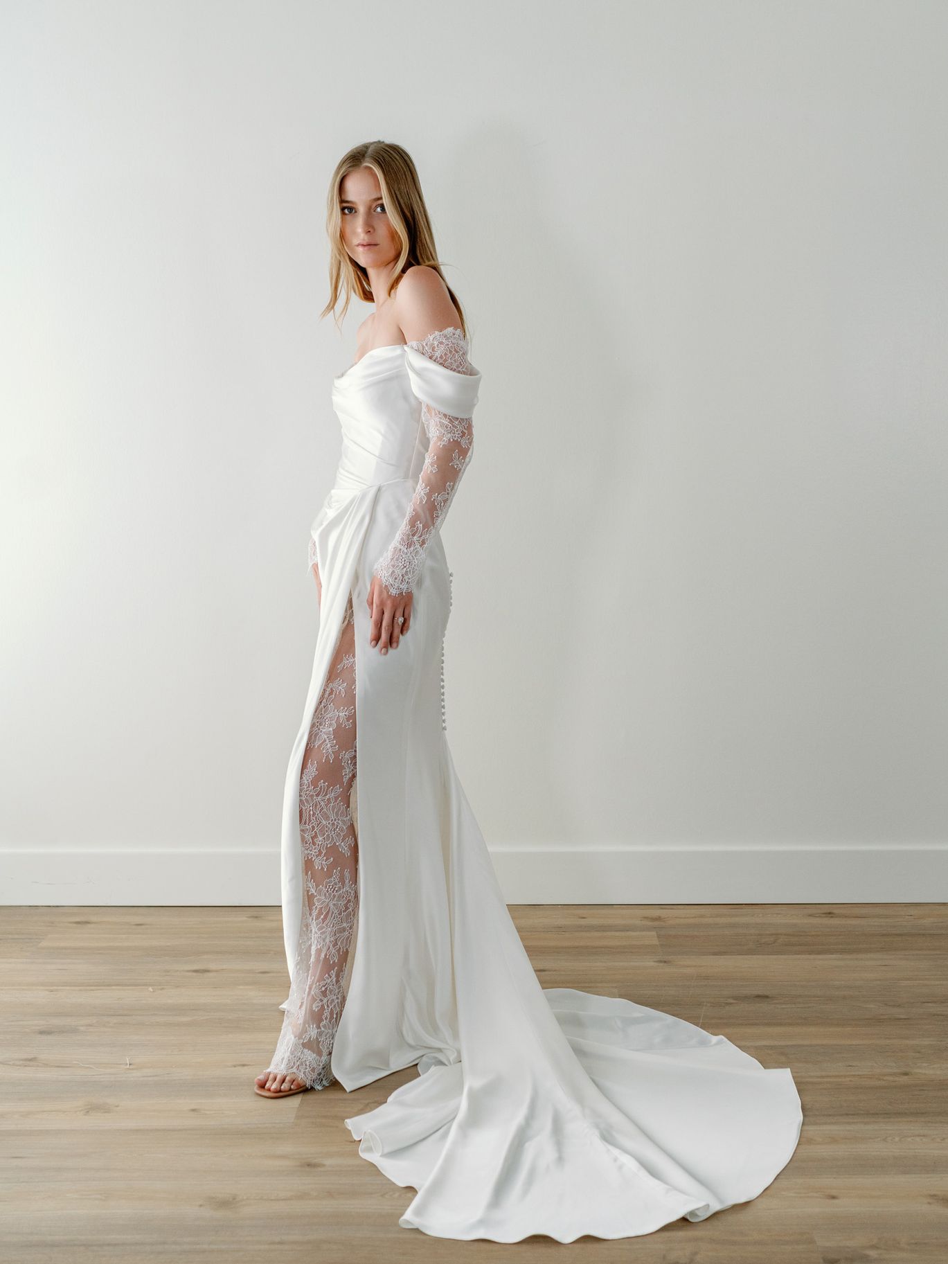 2023-10/Watters67310B_HARLOW_IVORY_B.jpg