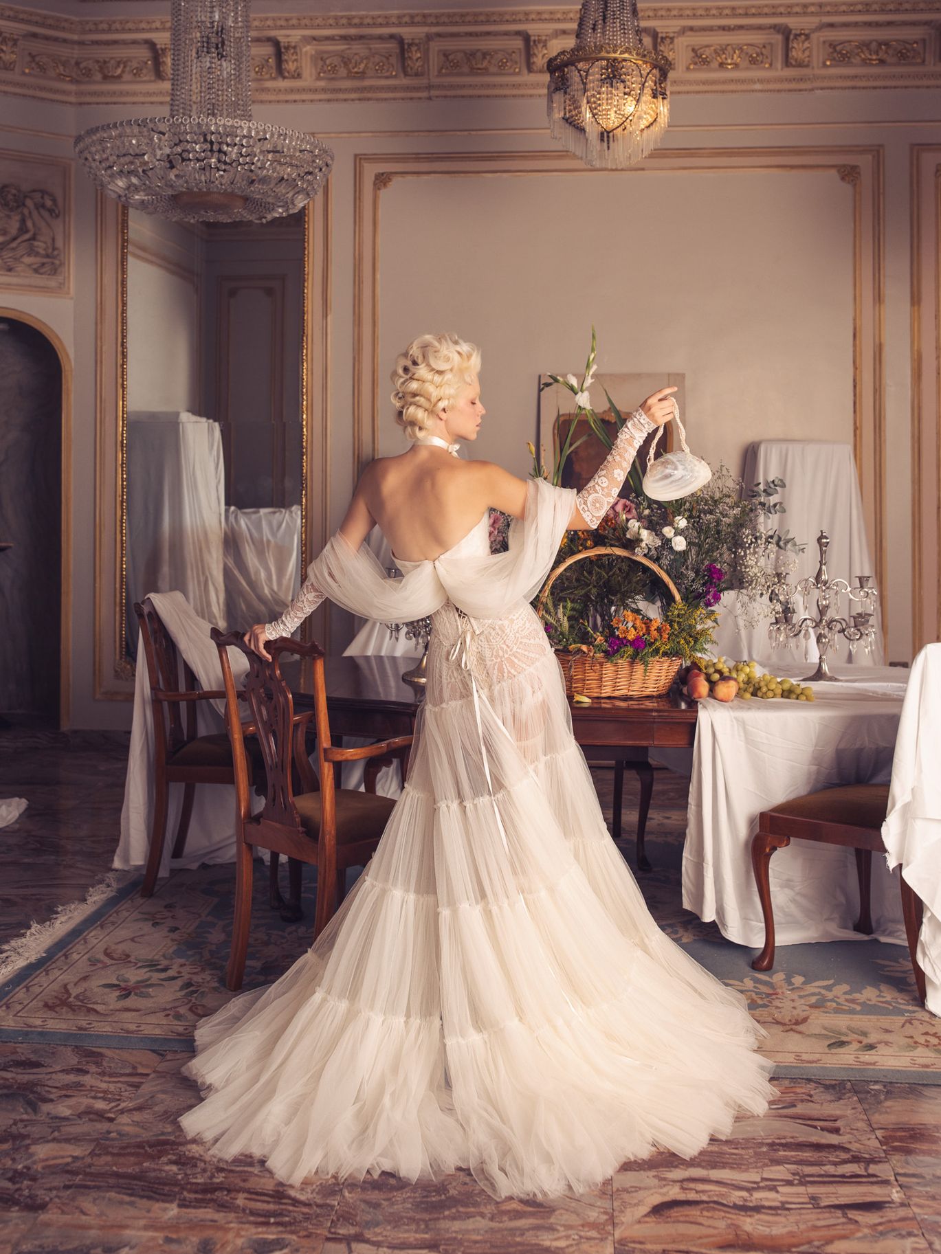 2023-10/Kim Kassas Couture_Your Majesty_Loretta 3 (1).jpg