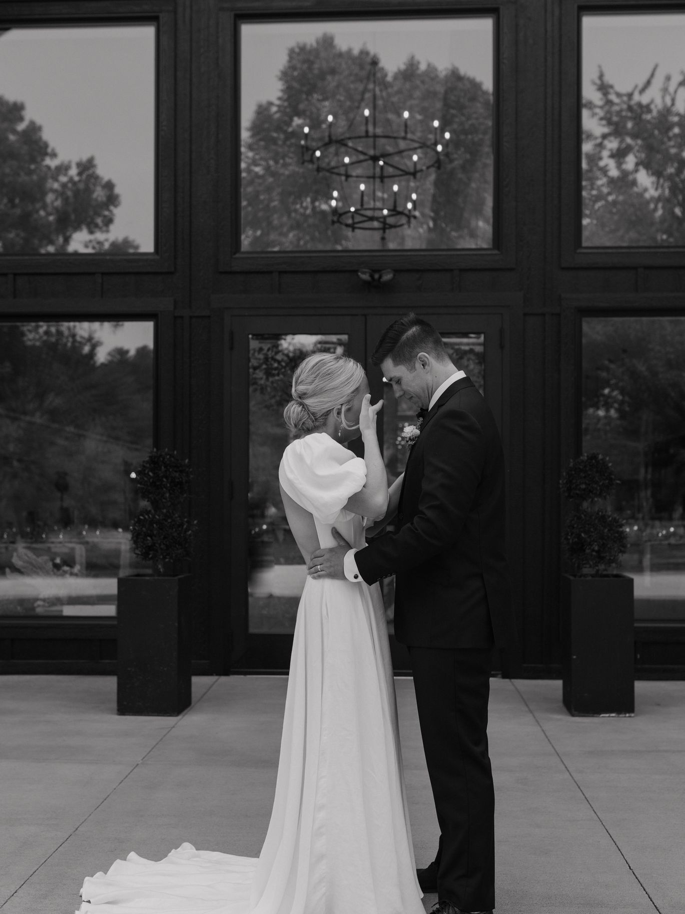2024-04/1Mollie & Ryan C1-7458.jpg