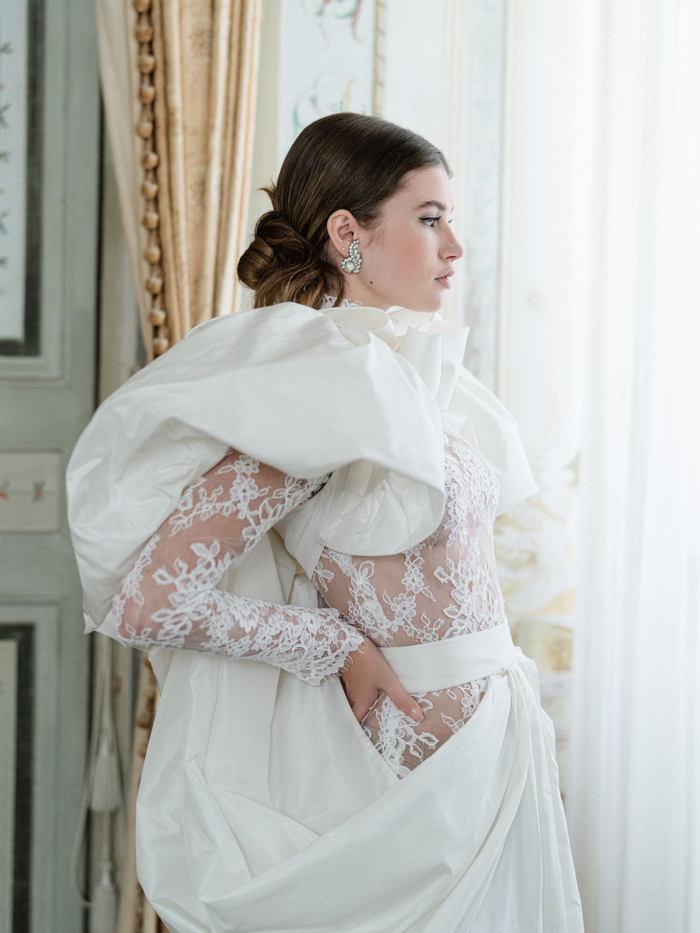 2024-05/MoniqueLhuillierSpring2025Look2_Marceau.jpg
