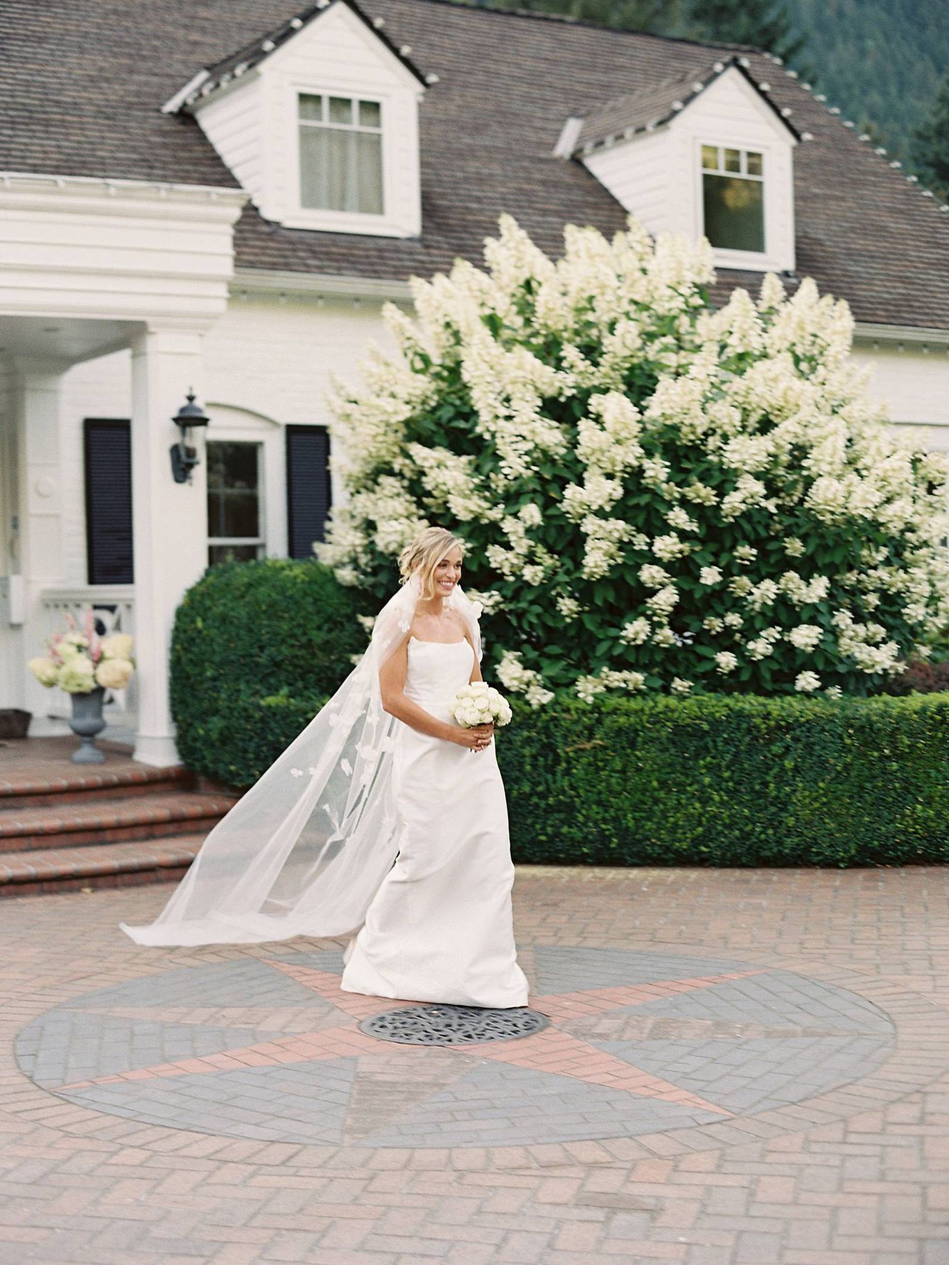 2024-11/fox-hollow-farms-wedding-photographer-jacqueline-benet_0049.jpg