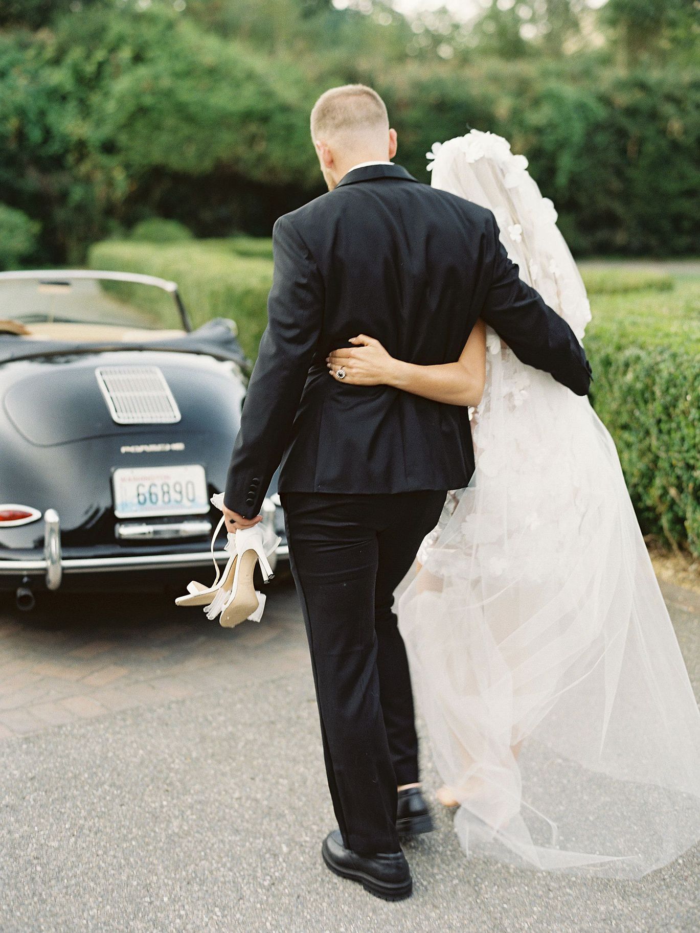 2024-11/fox-hollow-farms-wedding-photographer-jacqueline-benet_0102.jpg