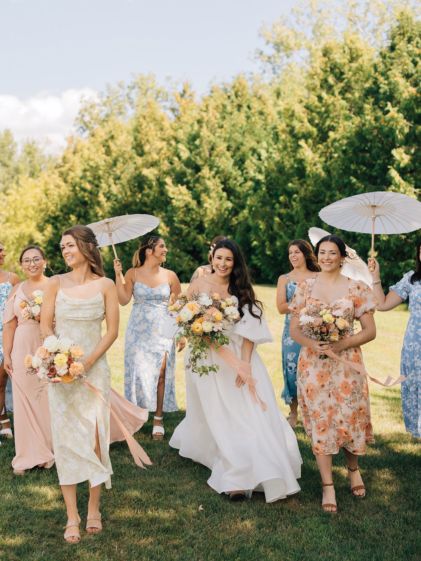 2024-12/1alexandra-robyn-photo-style-me-pretty-wedding-summer-garden-party-tent_0103.jpg
