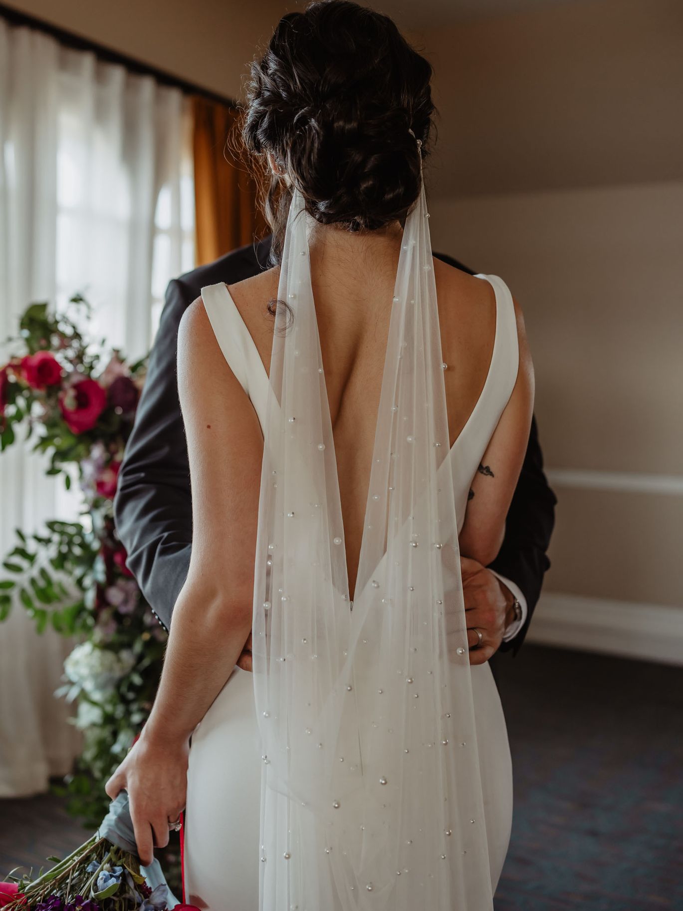 2025-01/the-muse-whiskey-bar-wedding-260.jpg