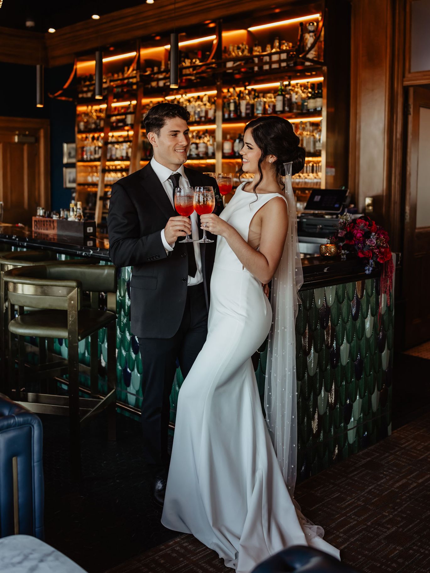 2025-01/the-muse-whiskey-bar-wedding-398.jpg