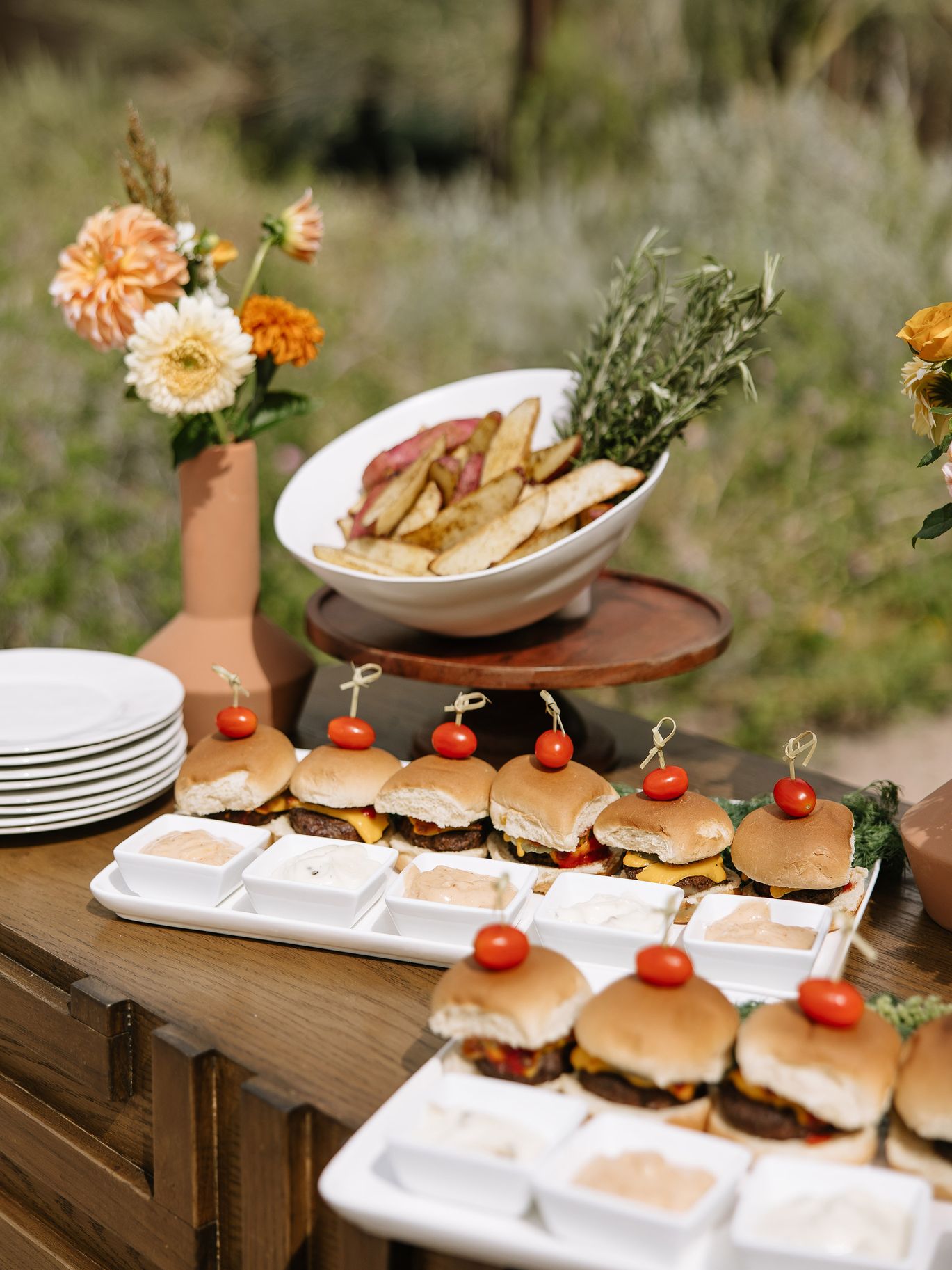 2025-01/F_AZBSS25_CateringShoot150.jpg