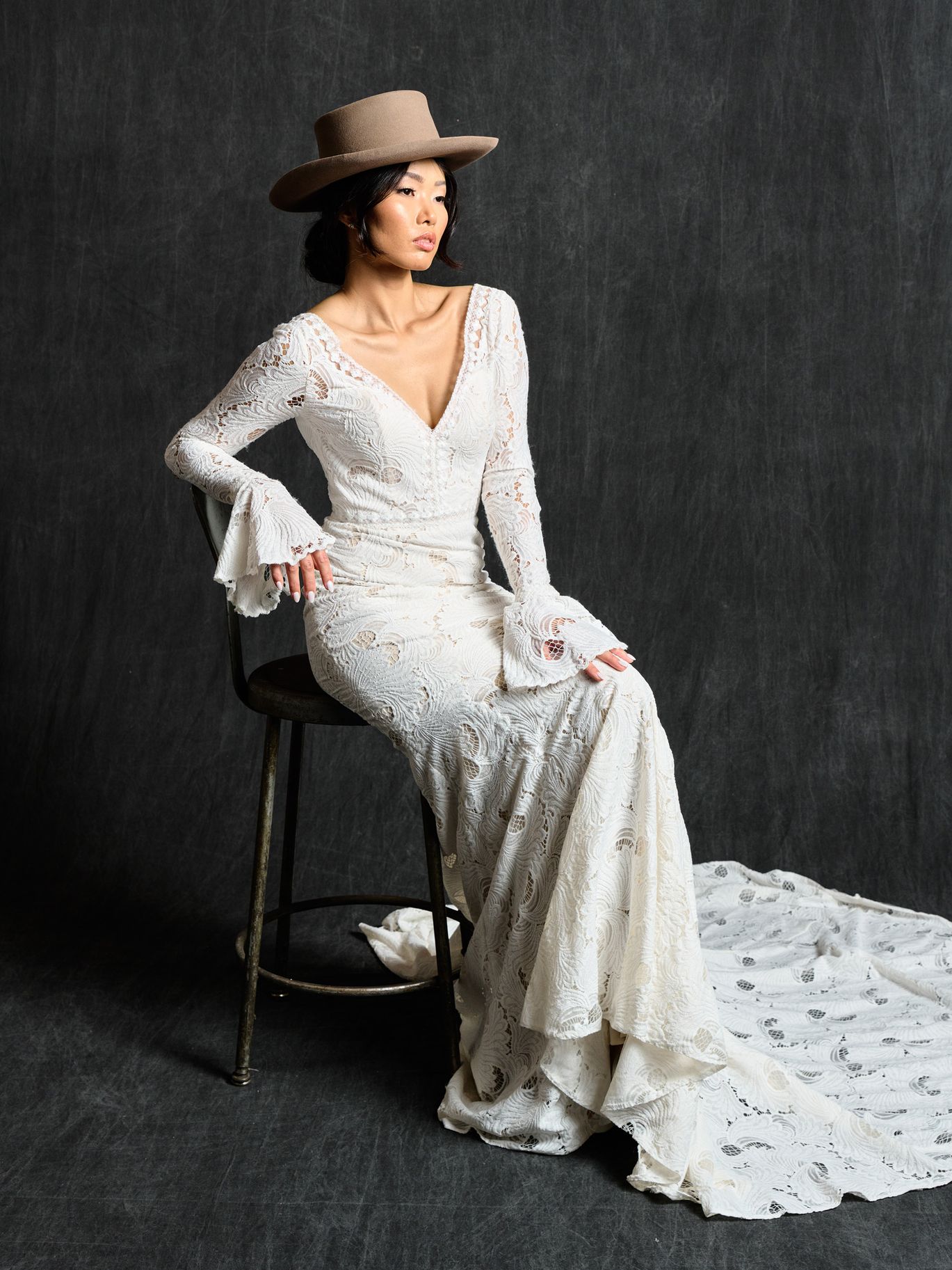 2025-01/Grace + Ivory 3.jpg