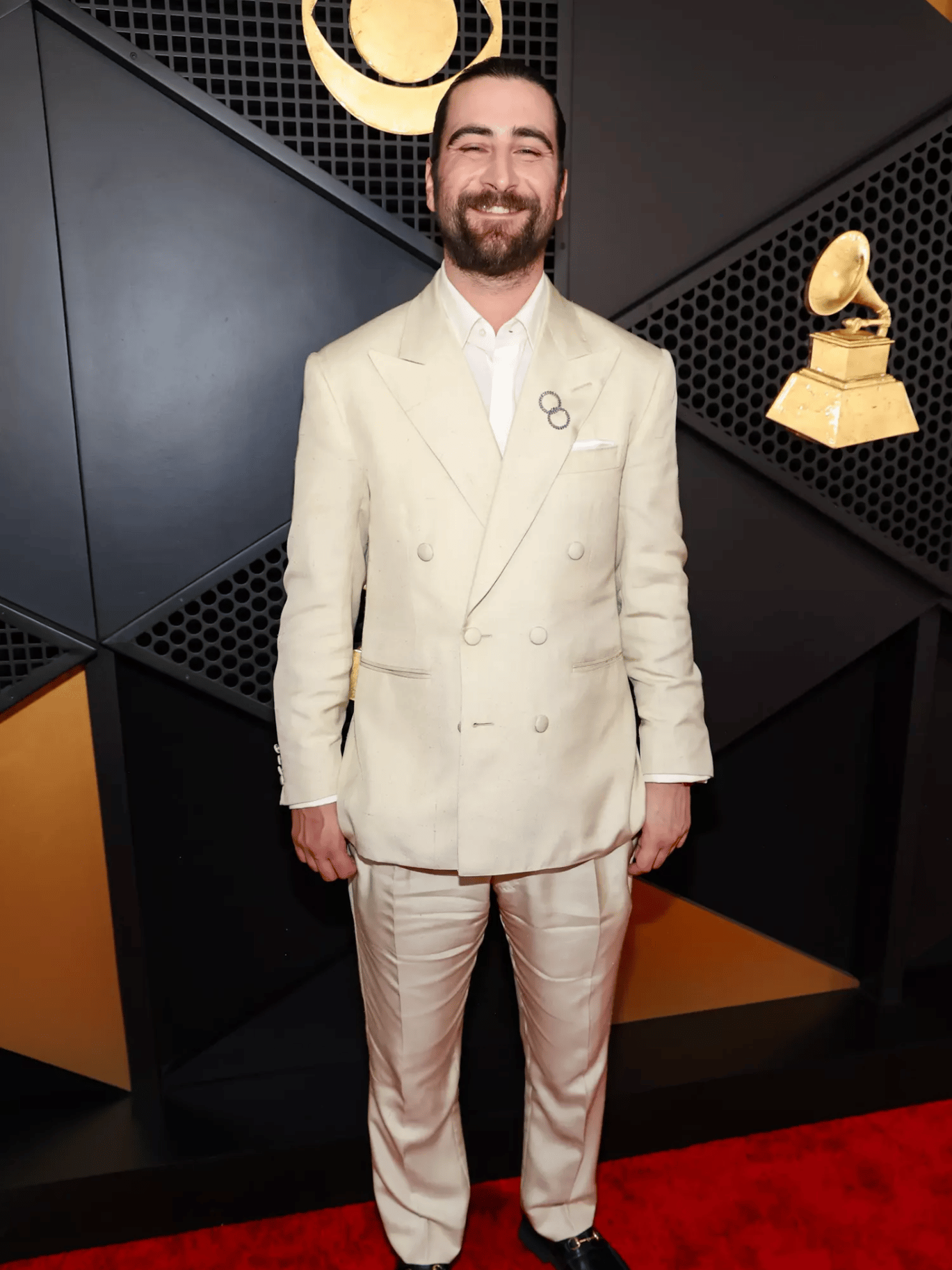 2025-02/Noah-Kahan_Getty-Images_Thom-Sweeney.png