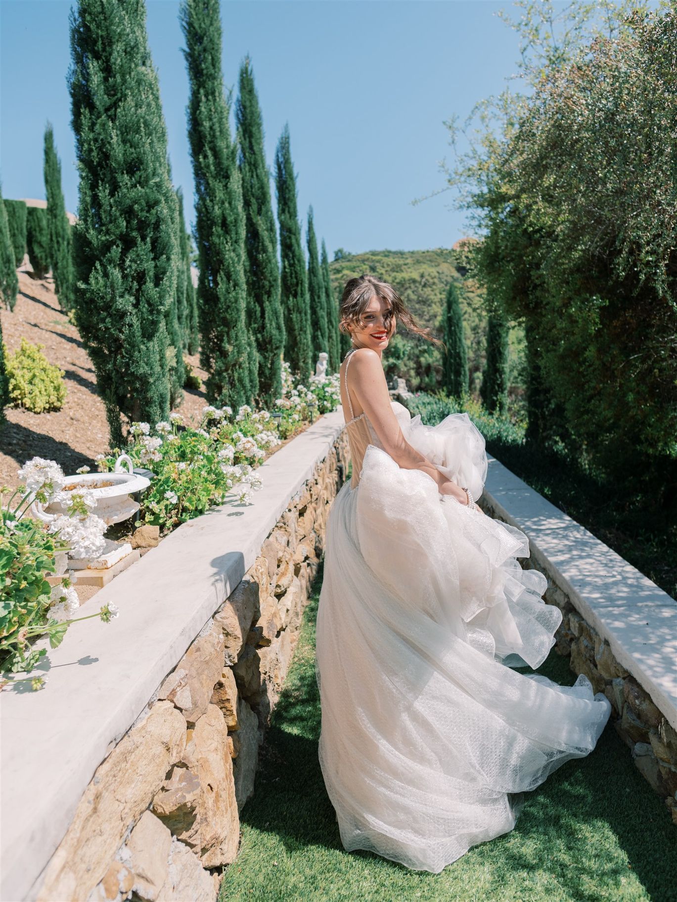 2025-02/stonemountainestate-wedding-editorial-47.jpg