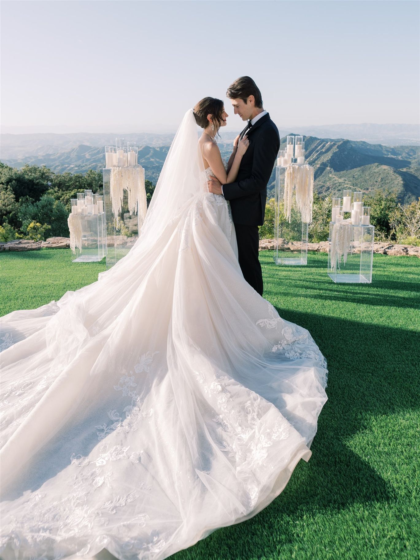 2025-02/stonemountainestate-wedding-editorial-336.jpg