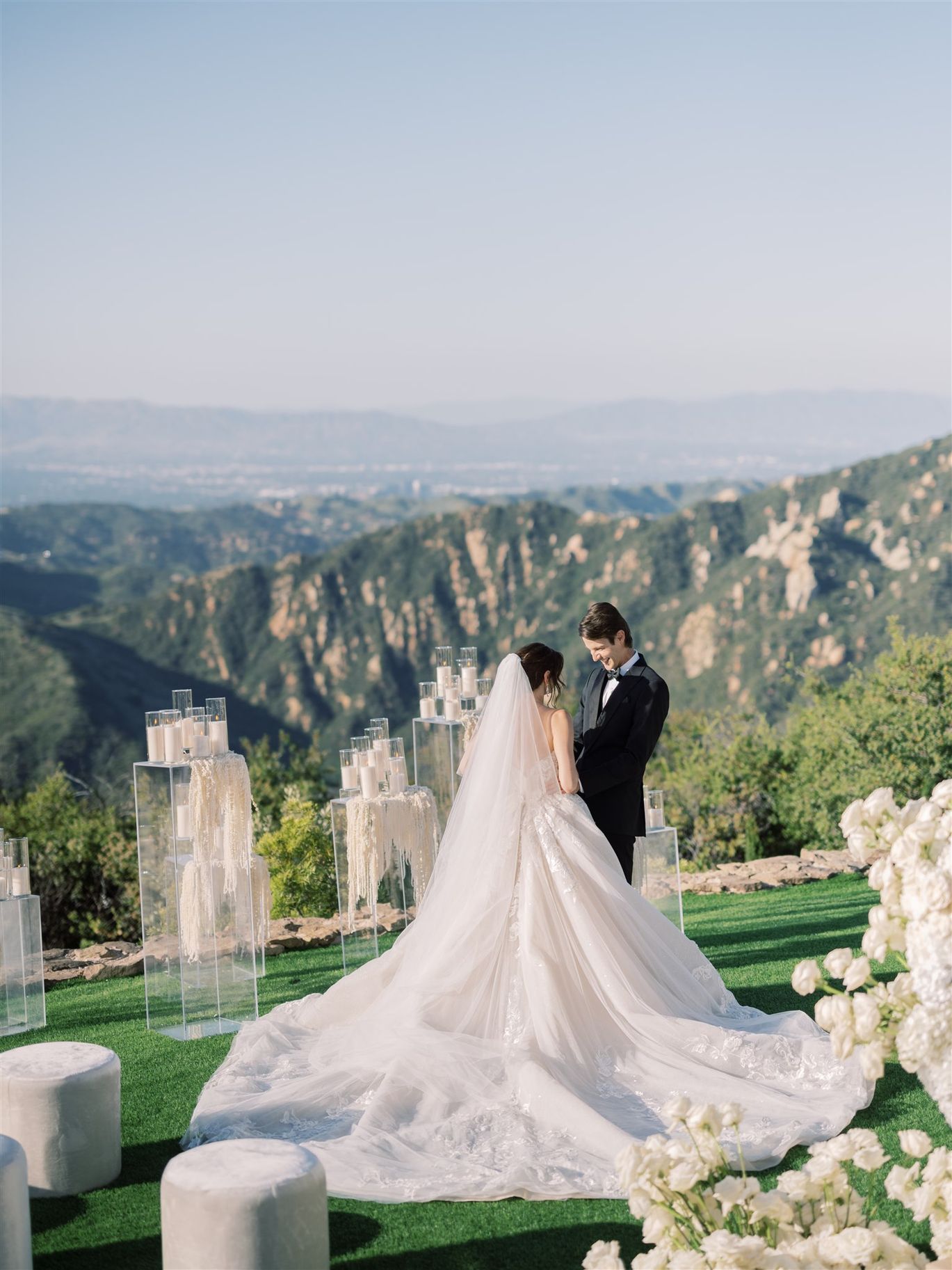 2025-02/stonemountainestate-wedding-editorial-338.jpg
