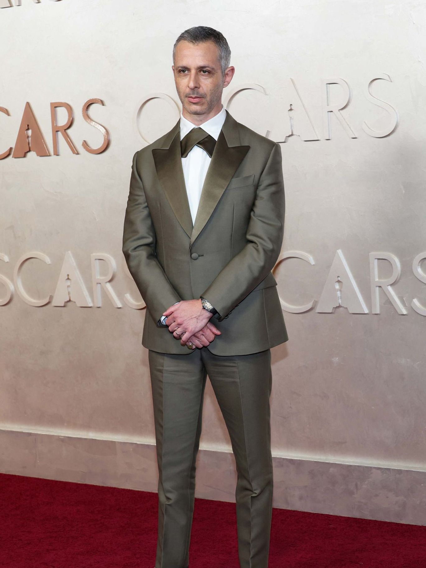 2025-03/Oscars2025_JeremyStrong_Designer-Loro Piana_Photos-Aude Guerrucci_Reuters.jpg