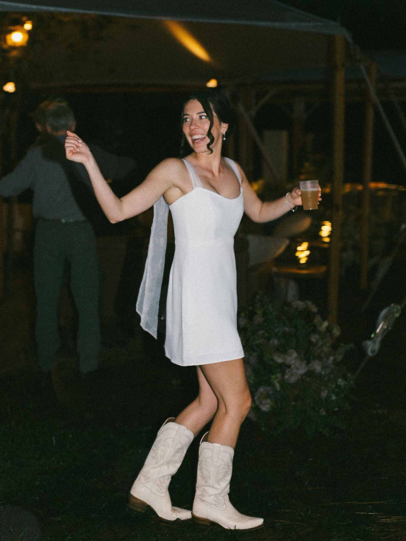 2025-03/ColleenAmeliaPhotography_LyonsWedding-1085.jpg