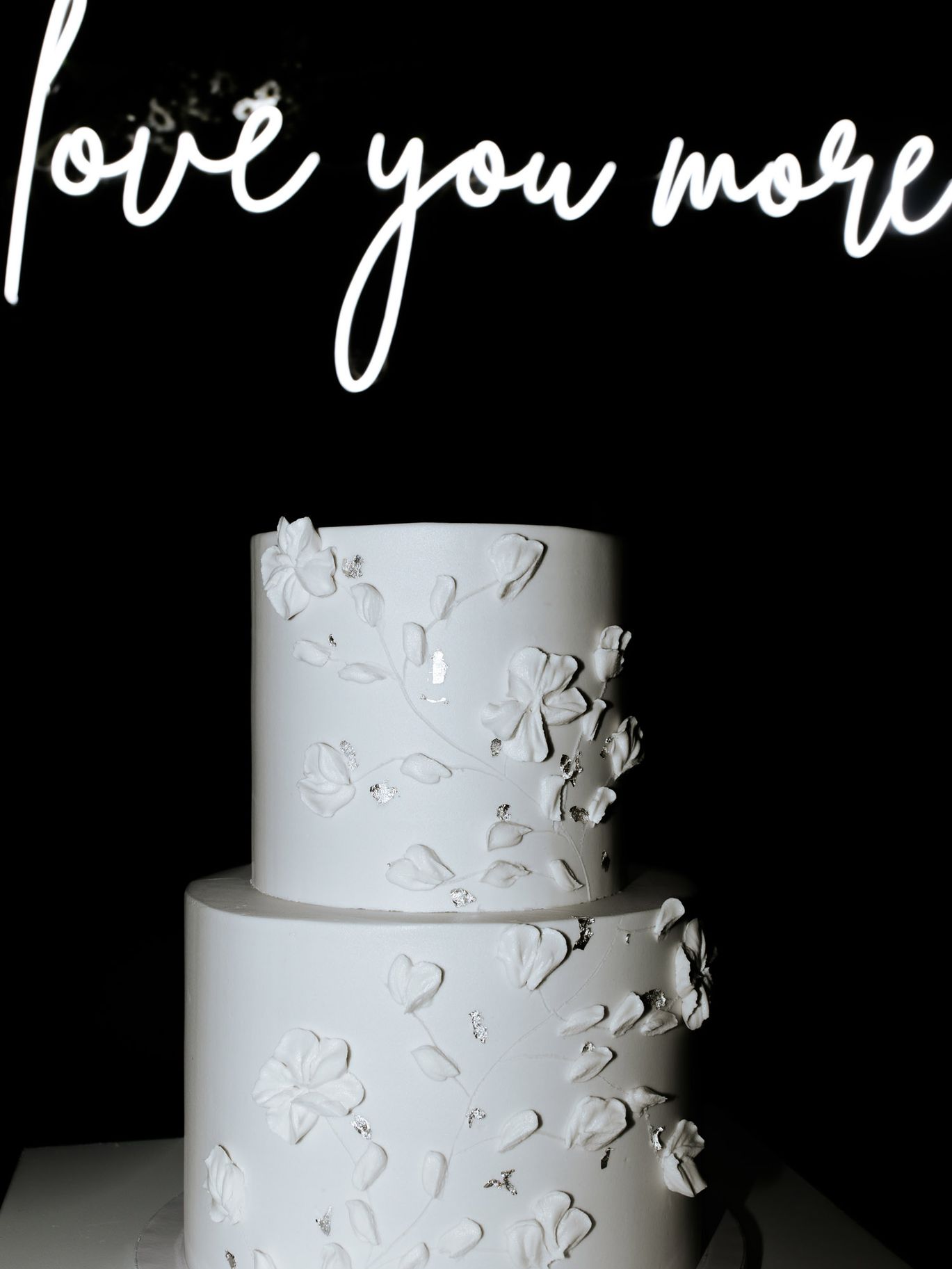 2025-03/ModernWeddingattheLiederkranzandBoulderFlatts-Janzens-GrandIslandWeddingPhotographer-412.jpg