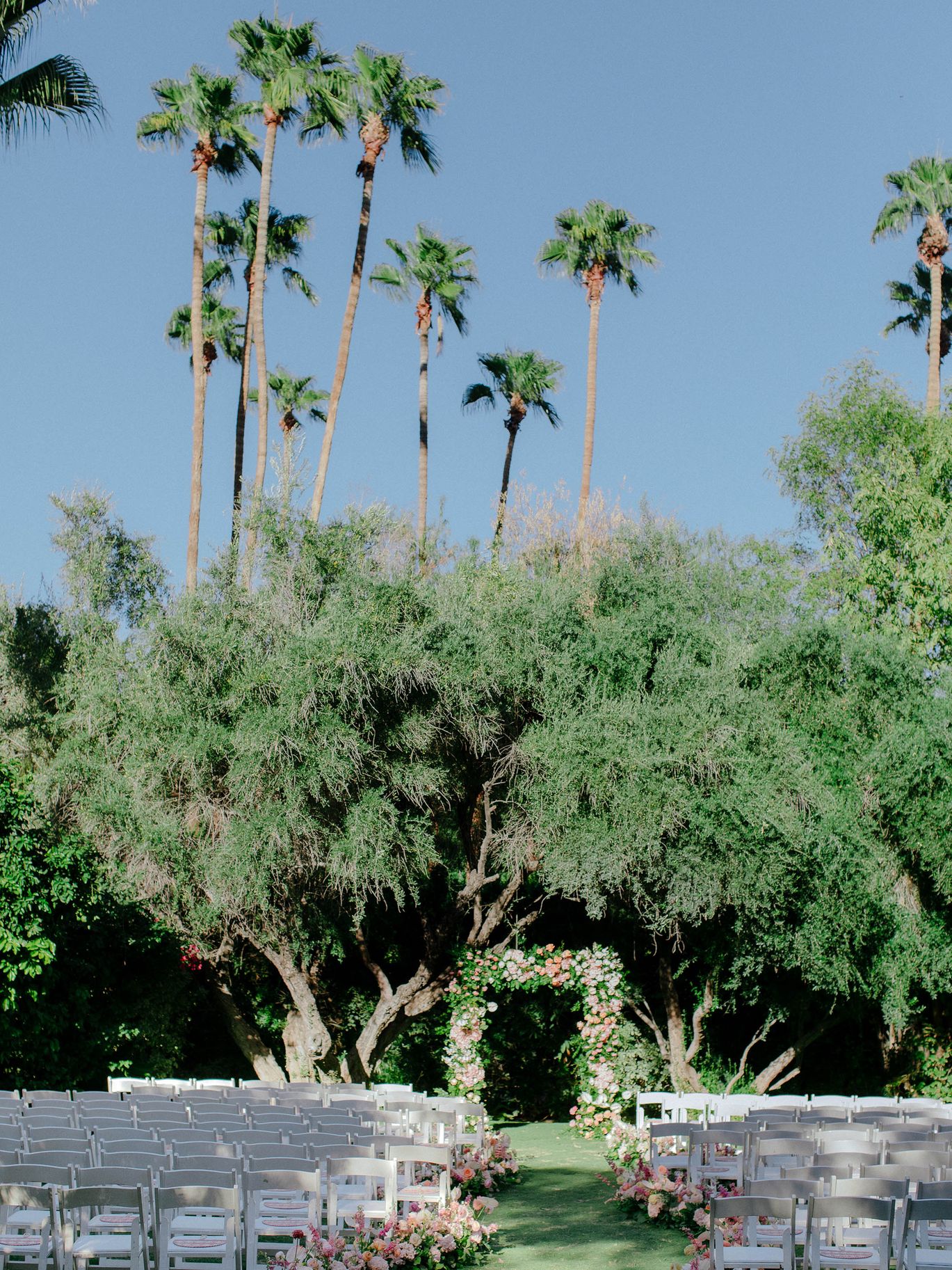 2025-04/Chris_J_Evans_The_Parker_Palmsprings_AC4776.jpg