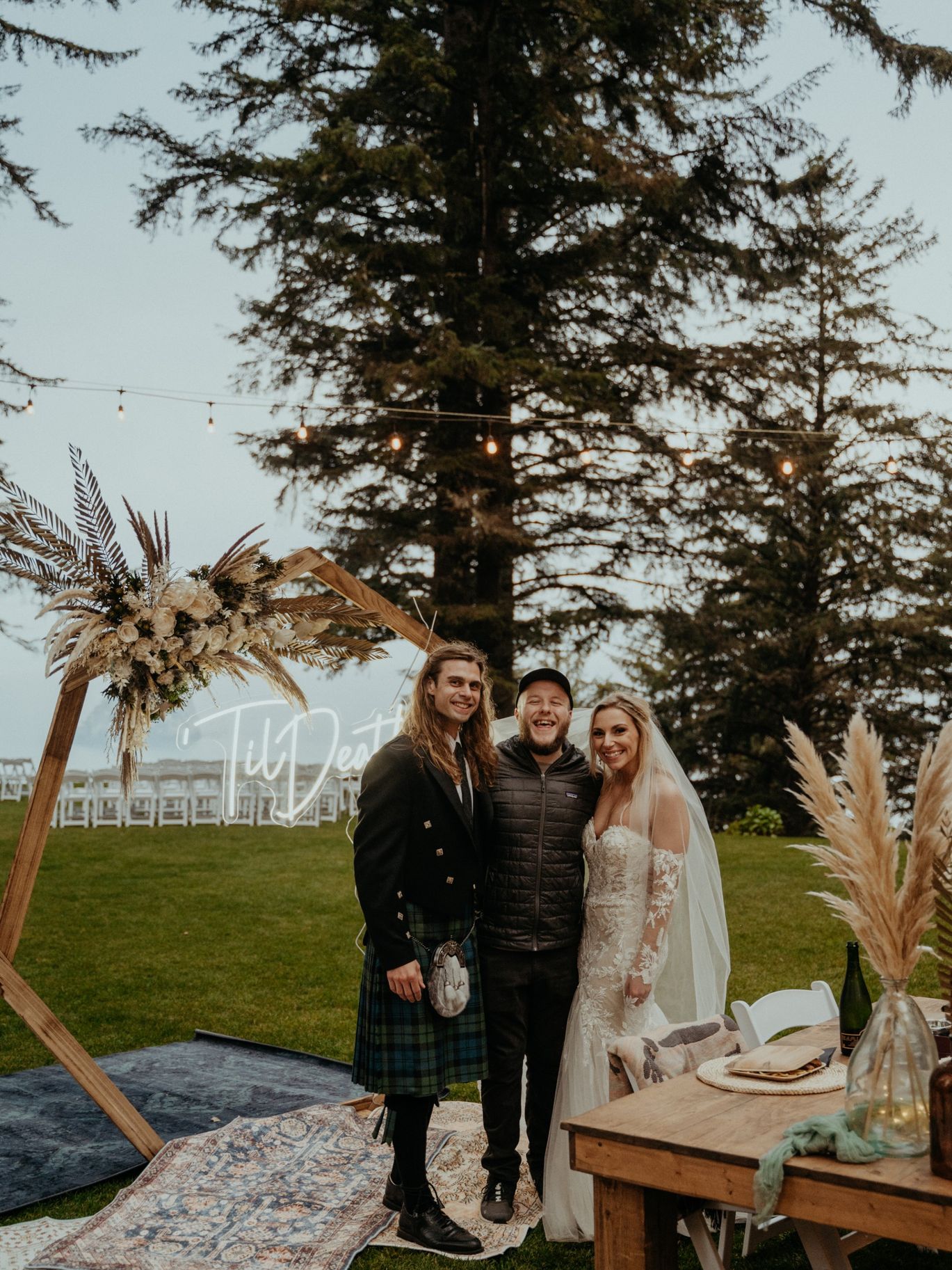2025-05/thumbnail_stephanietristanweddingcrookpointsneakpeek (203 of 270)_0.jpg