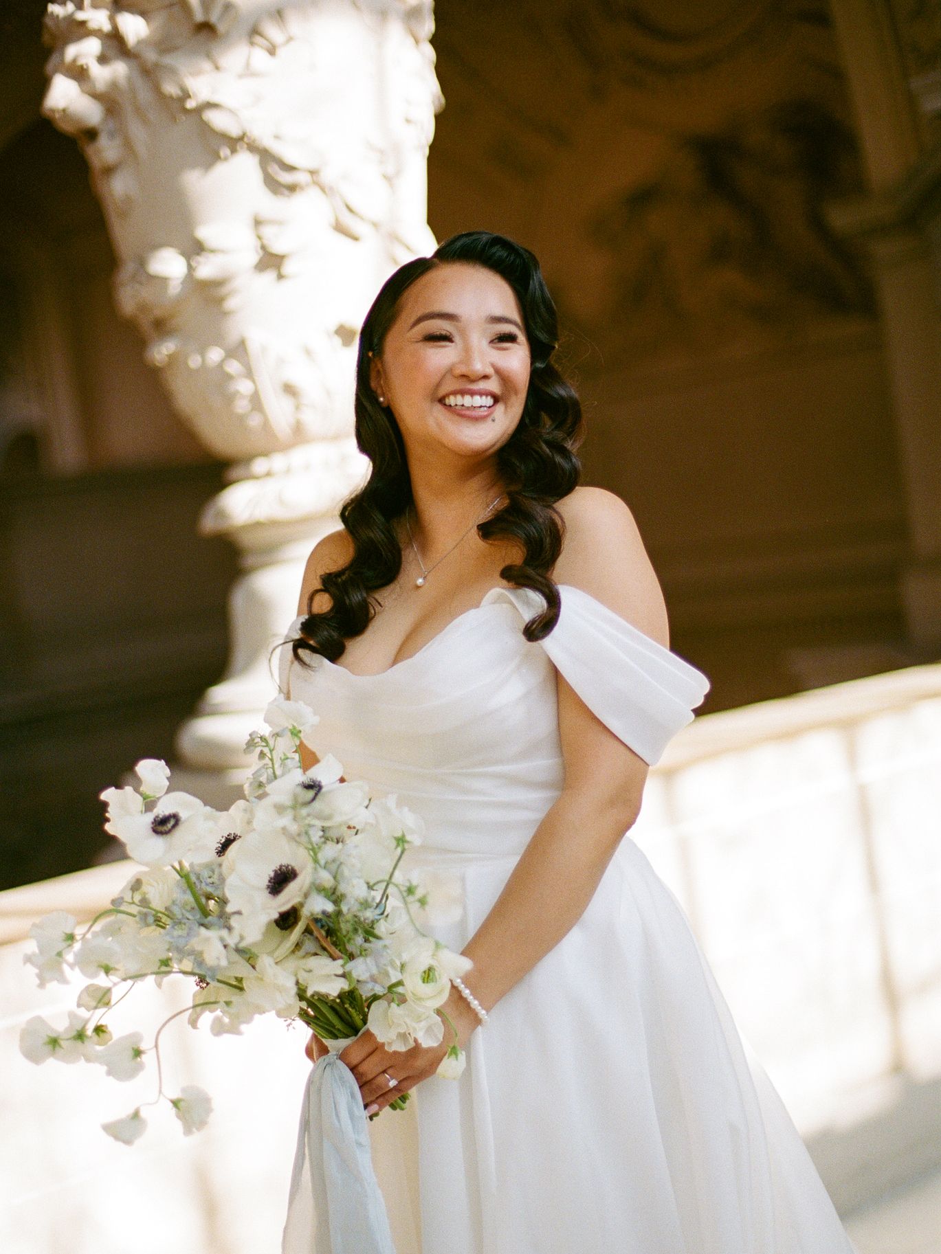 2025-06/Justine&Jonathan_SanFranciscoCityHallWedding-180.jpg