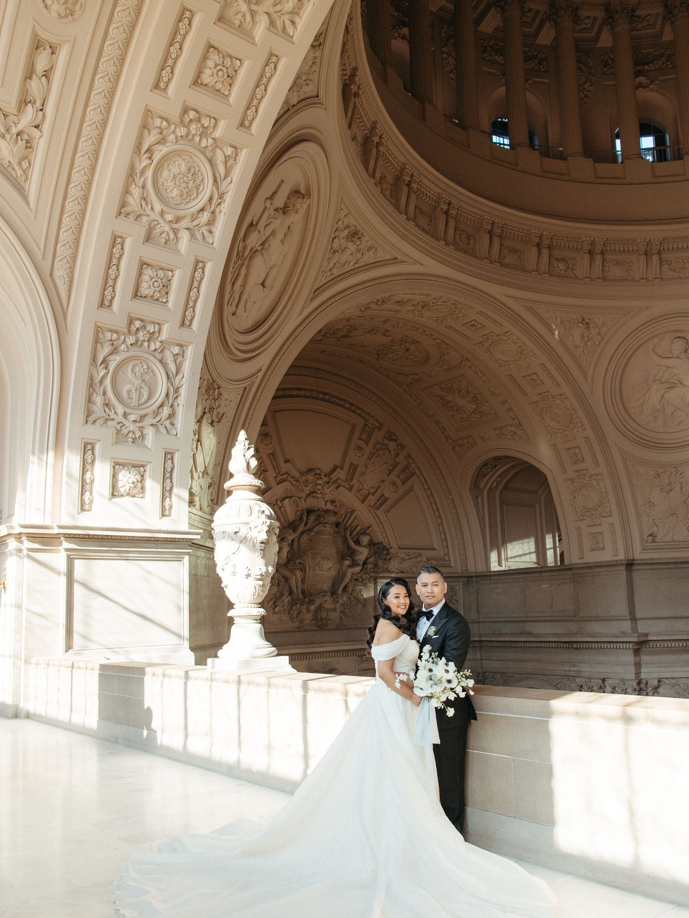 2025-06/Justine&Jonathan_SanFranciscoCityHallWedding-206.jpg