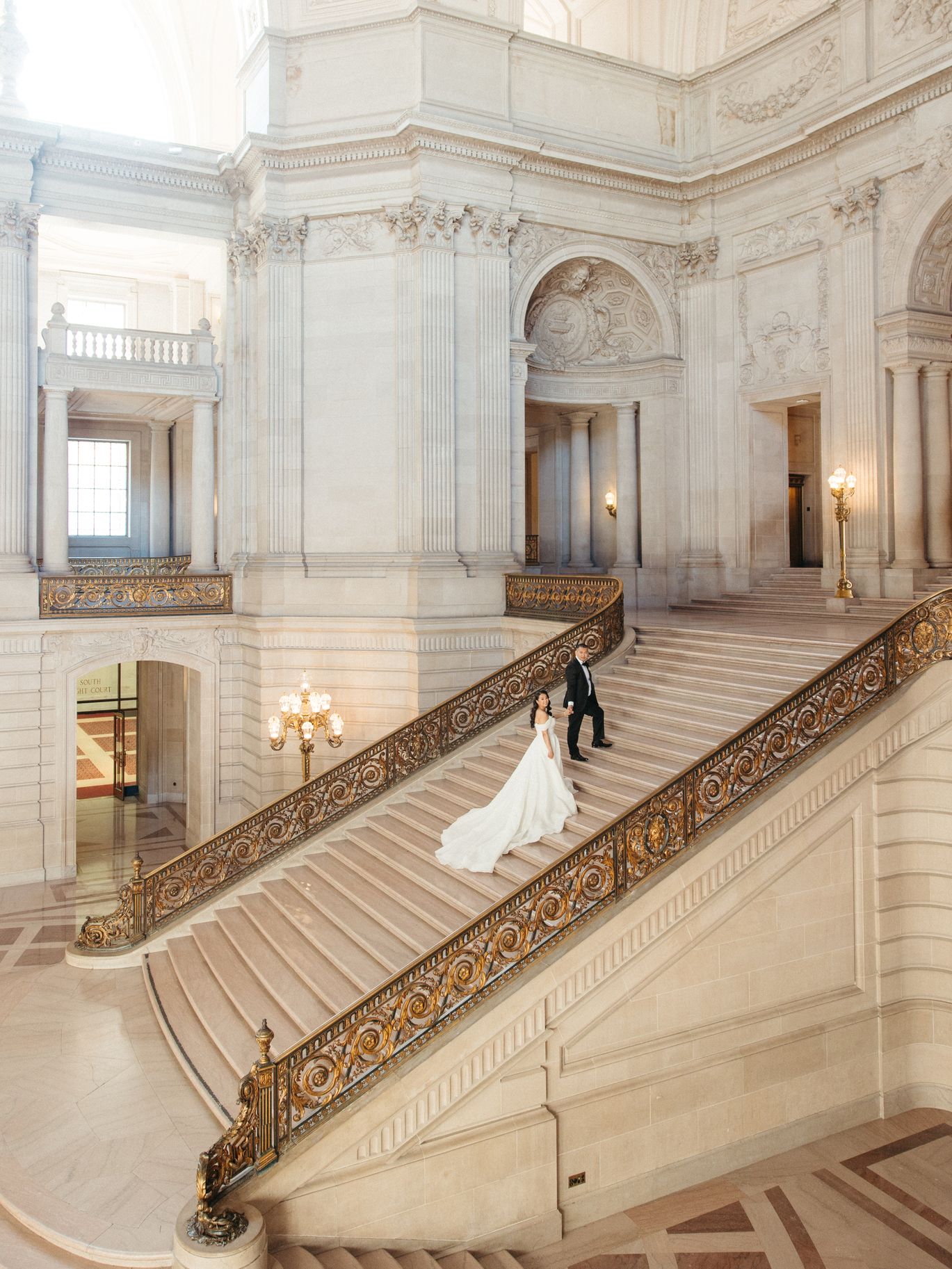 2025-06/Justine&Jonathan_SanFranciscoCityHallWedding-249.jpg