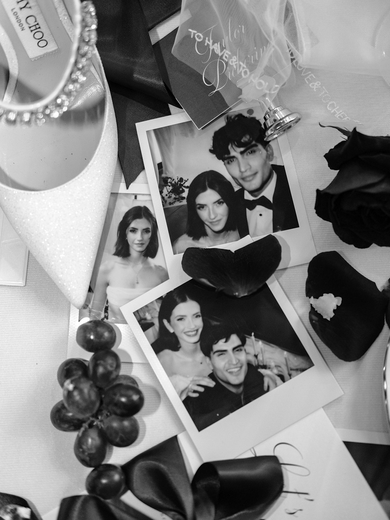 2025-06/JulieTrinhPhotographyNebraskaWeddingDayMagazineFW2025-16_0.jpg