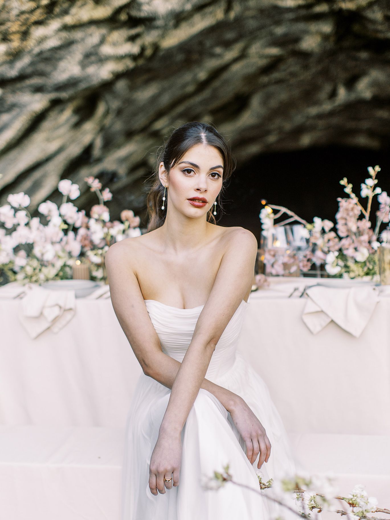 2025-06/JP-Simple-Joie-FALLWINTER-2025-Bride-two-32.jpg