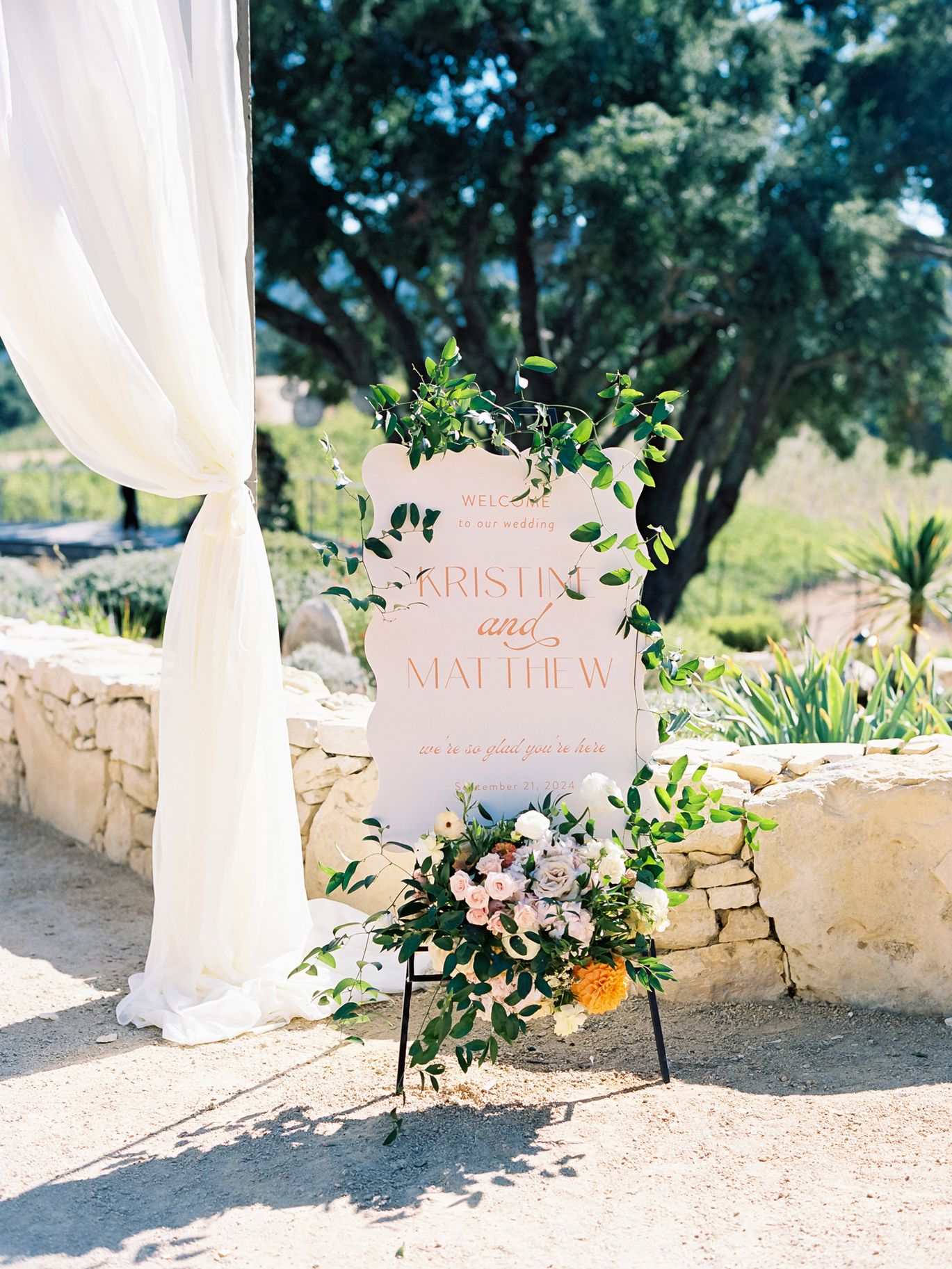2025-08/Oak & Vine Vineyard Estate | Kristine & Matt's Wedding | Wedding | Derek Preciado Photography-192.jpg