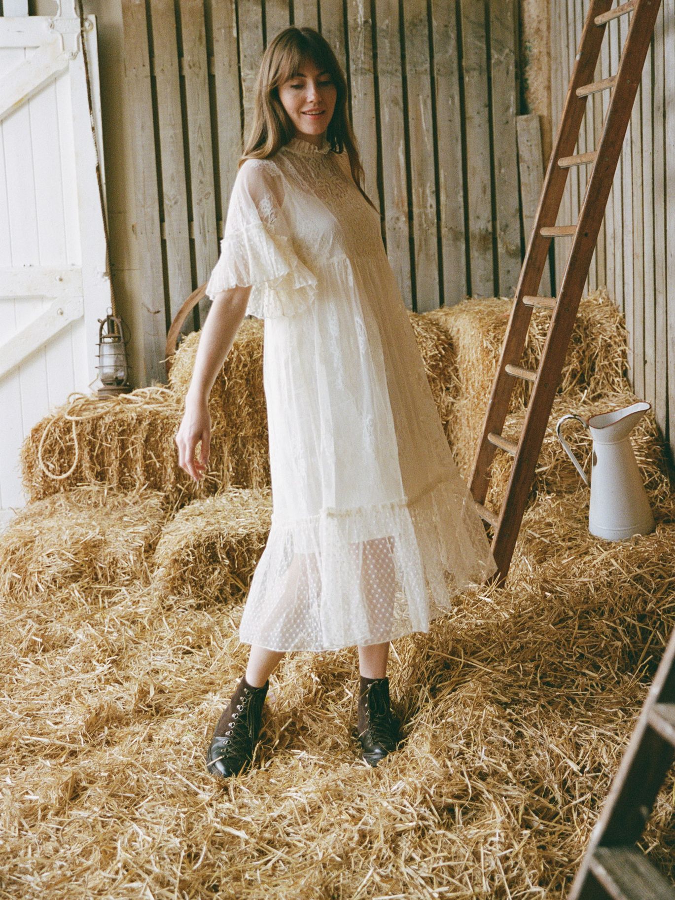 2025-08/HAVISHAM_ANTIQUE_WHITE_SIZE_10_SHOT_000037030013.jpg