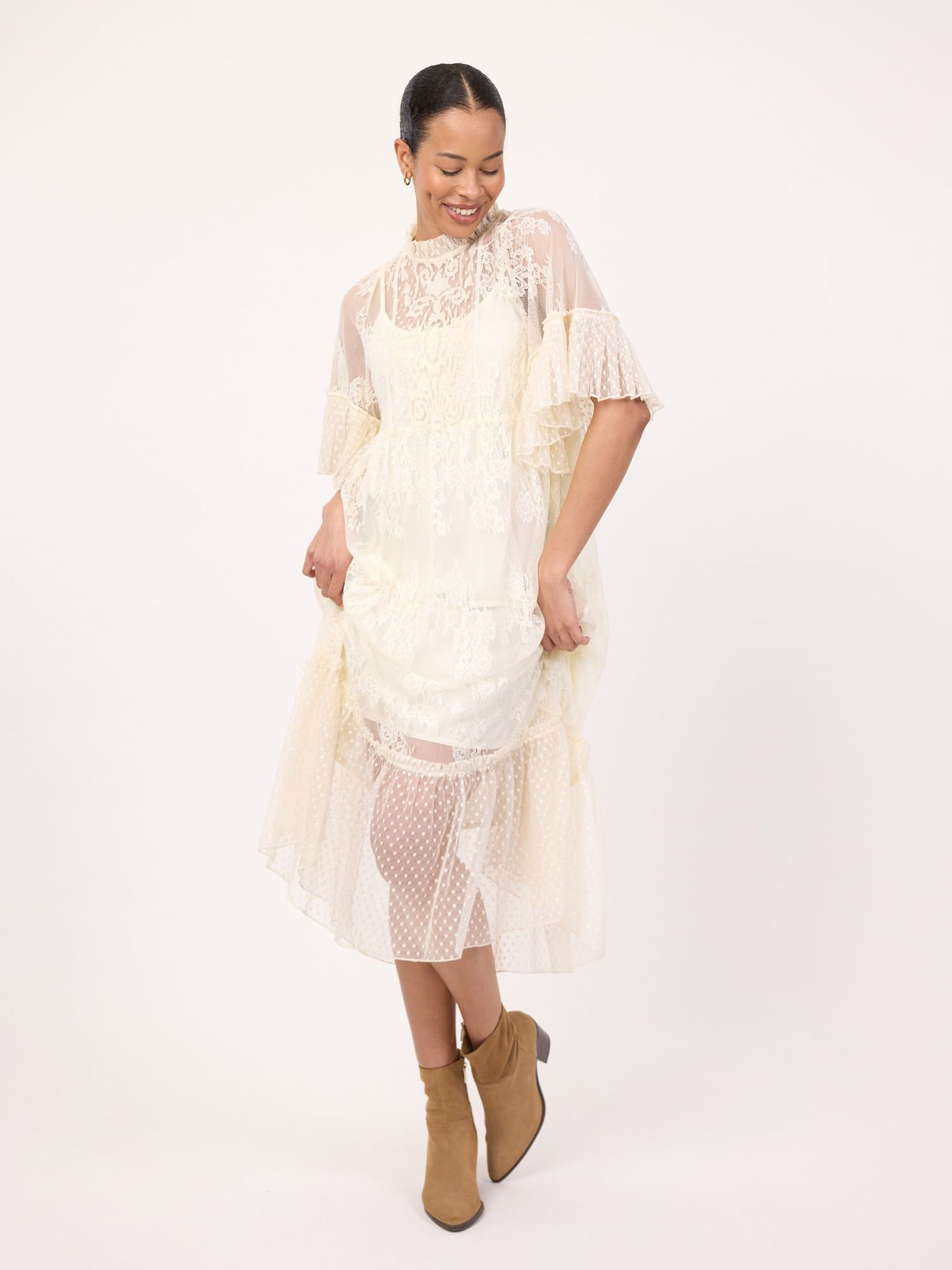 2025-08/HAVISHAM_PEARLED_IVORY_SIZE_10_SHOT_41_1136_HIRES.jpg