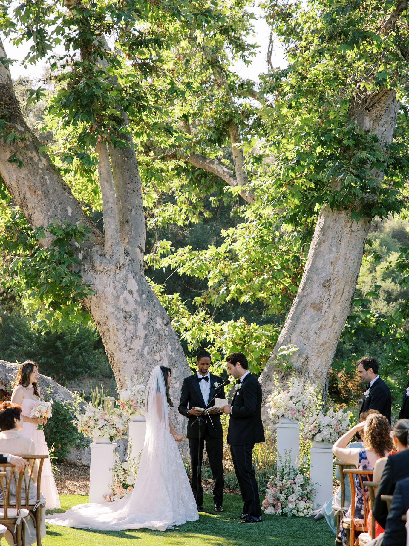 2025-10/Ian_Jean_Wedding_940.jpg