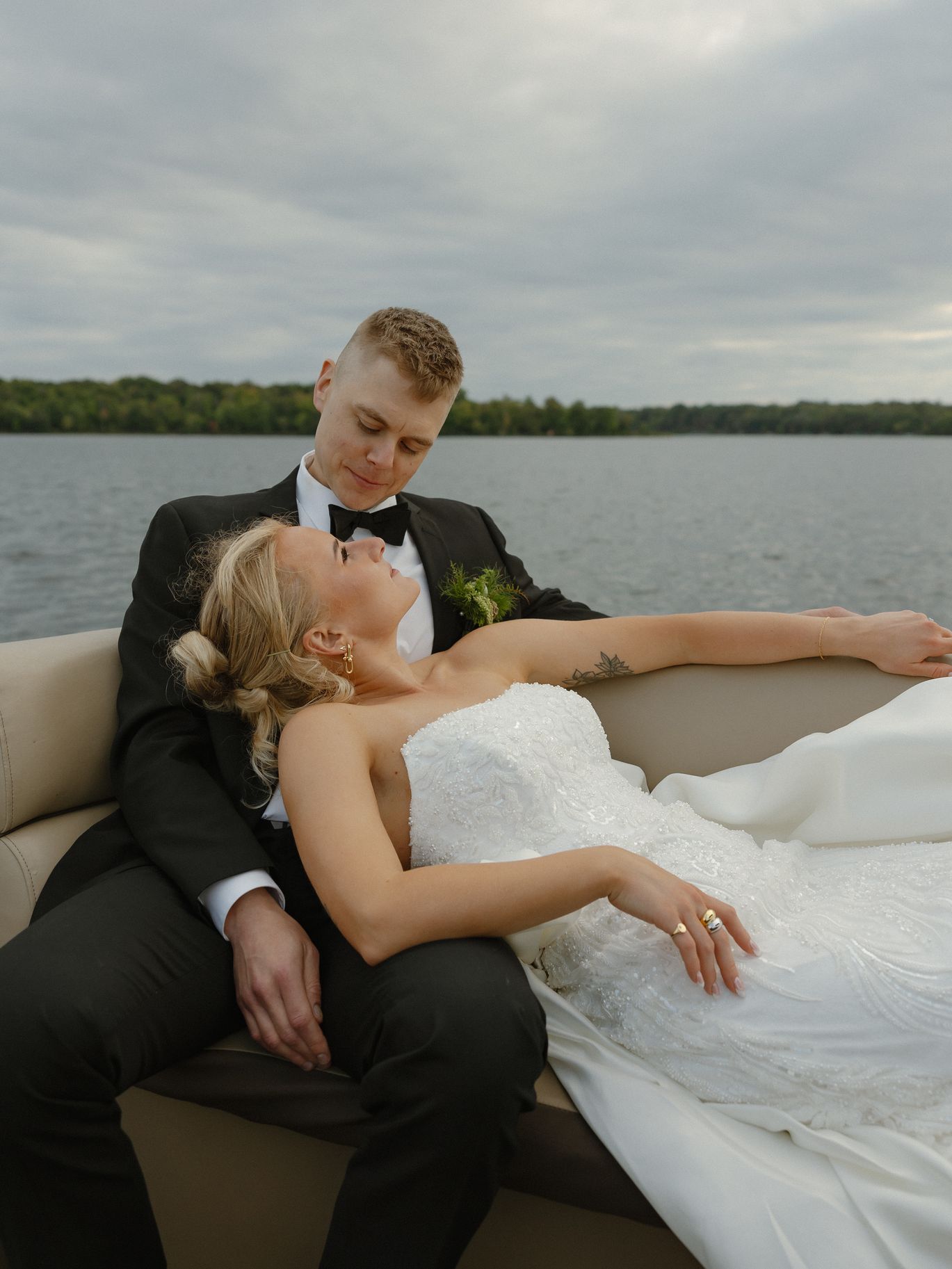 2025-10/roisen+cody-rutgers-resort-minnesota-wedding-1263.jpg