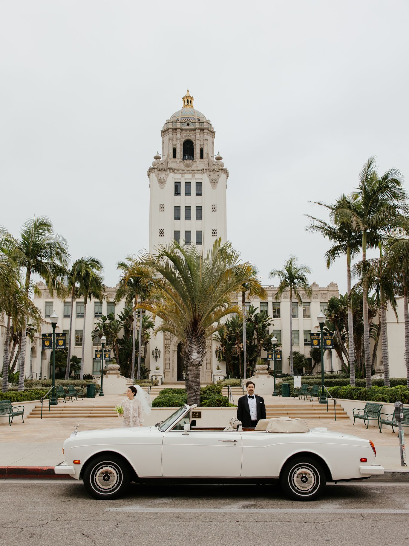 2025-11/141malikaandwesley--hanna-walkowaik-photog-beverlyhills-cityhall.jpg