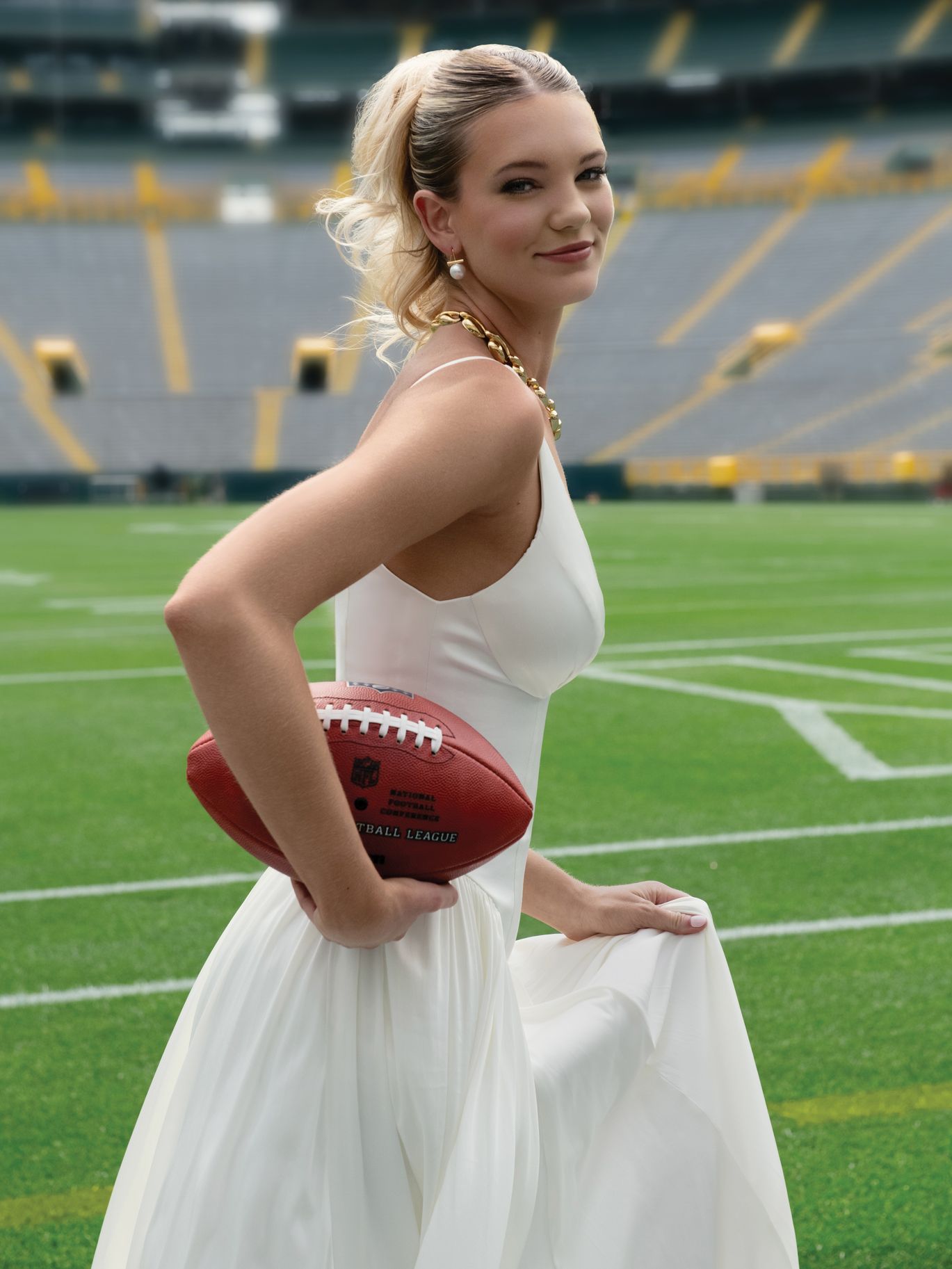 2025-12/WisconsinBrideGreenBay_03.jpg