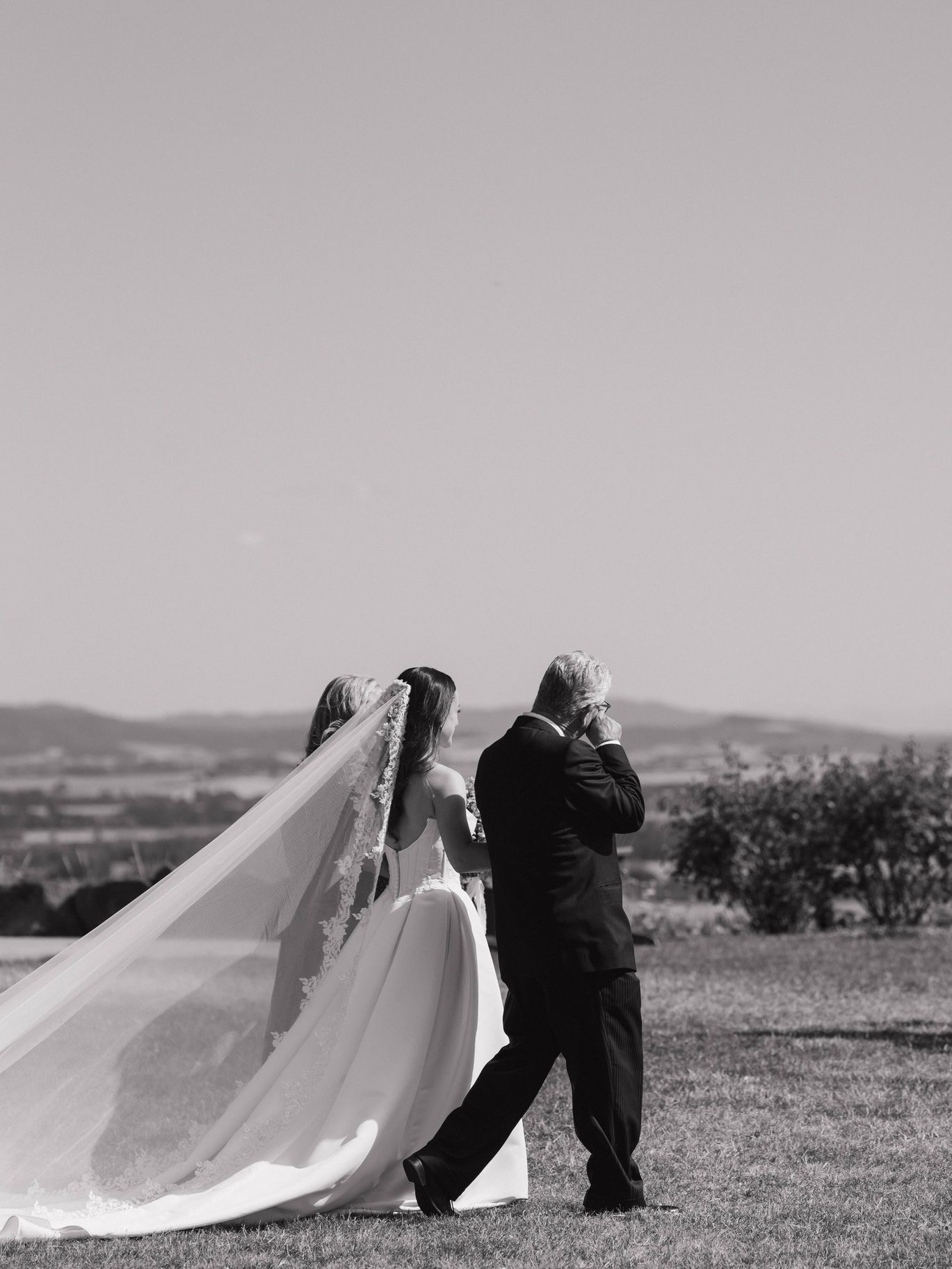 2026-04/youngberghill-winery-wedding-photos-howie-photography-148.jpg