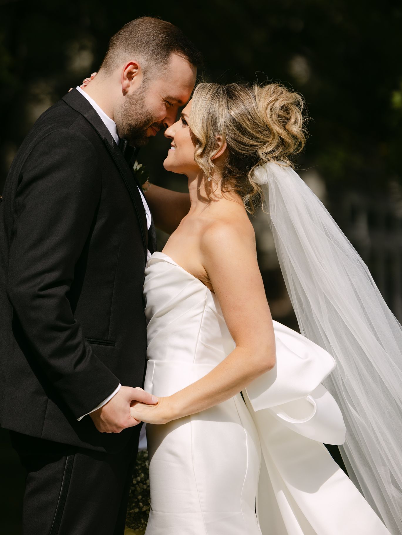 2026-04/lakegenevaweddingphotographygenevanational-2-76.jpg