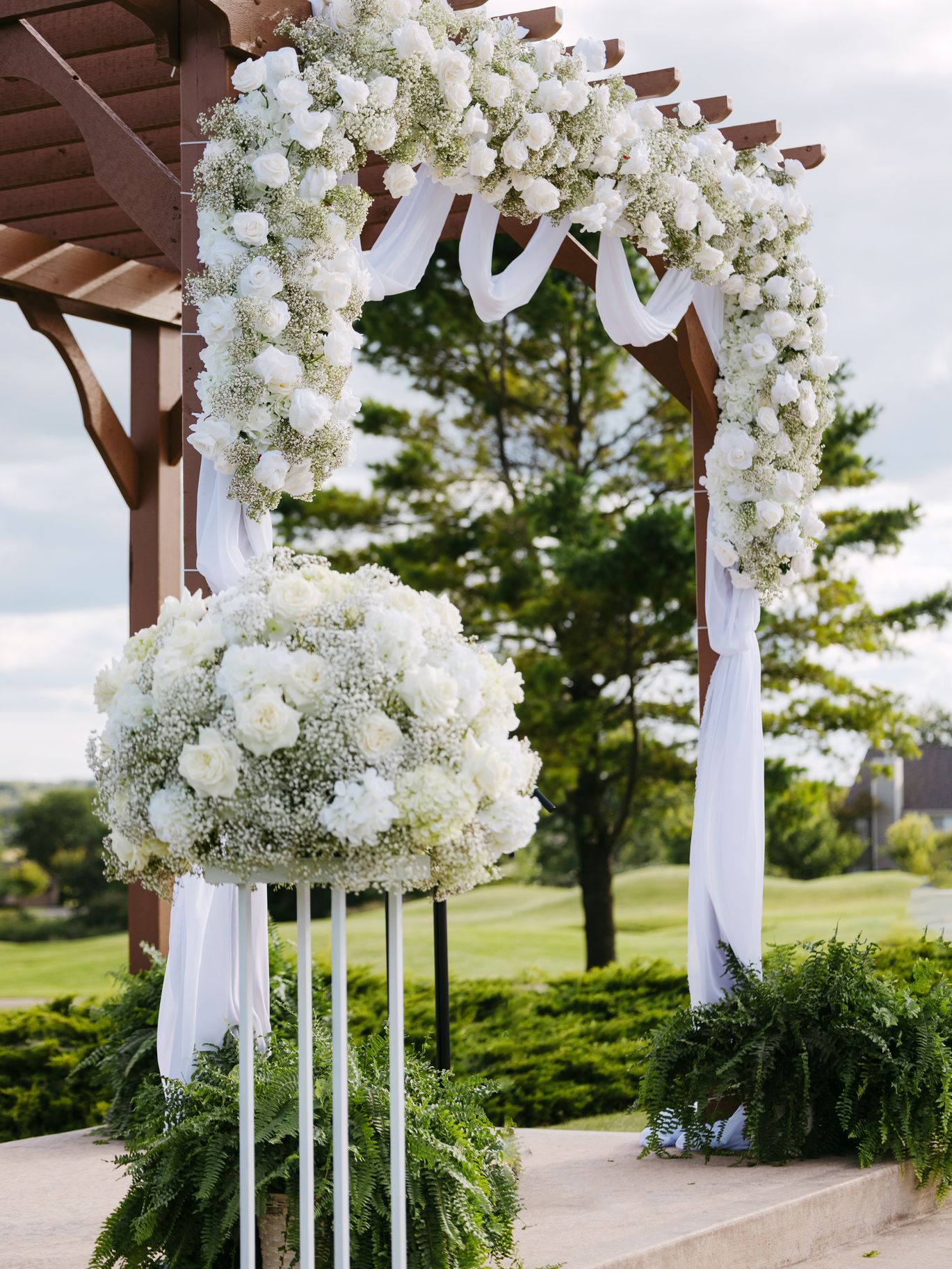 2026-04/lakegenevaweddingphotographygenevanational-2-24.jpg