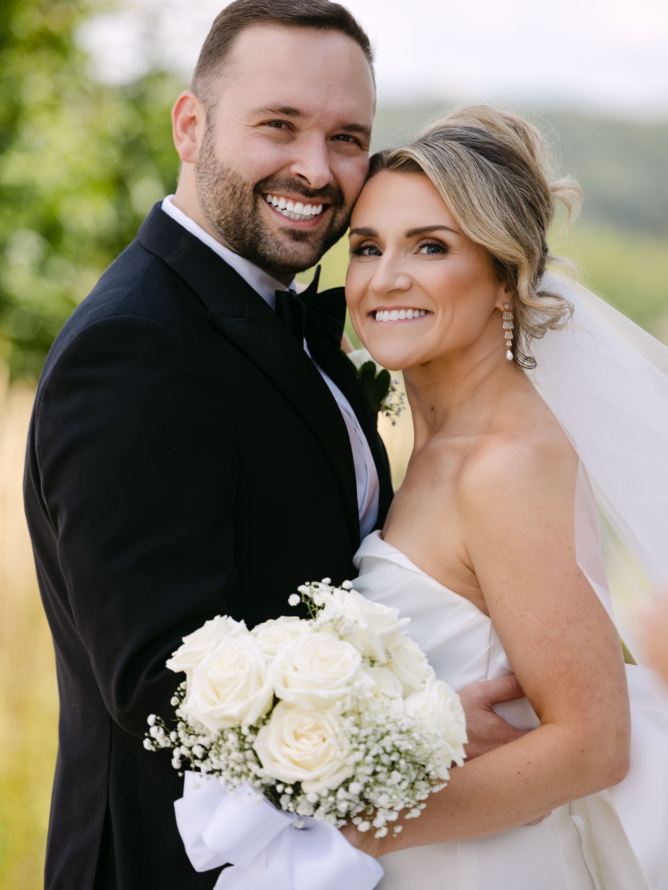 2026-04/lakegenevaweddingphotographygenevanational-2-42.jpg