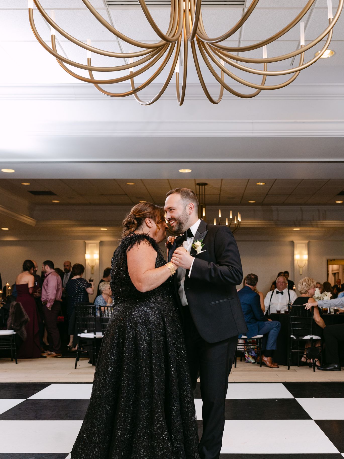 2026-04/lakegenevaweddingphotographygenevanational-2-173.jpg