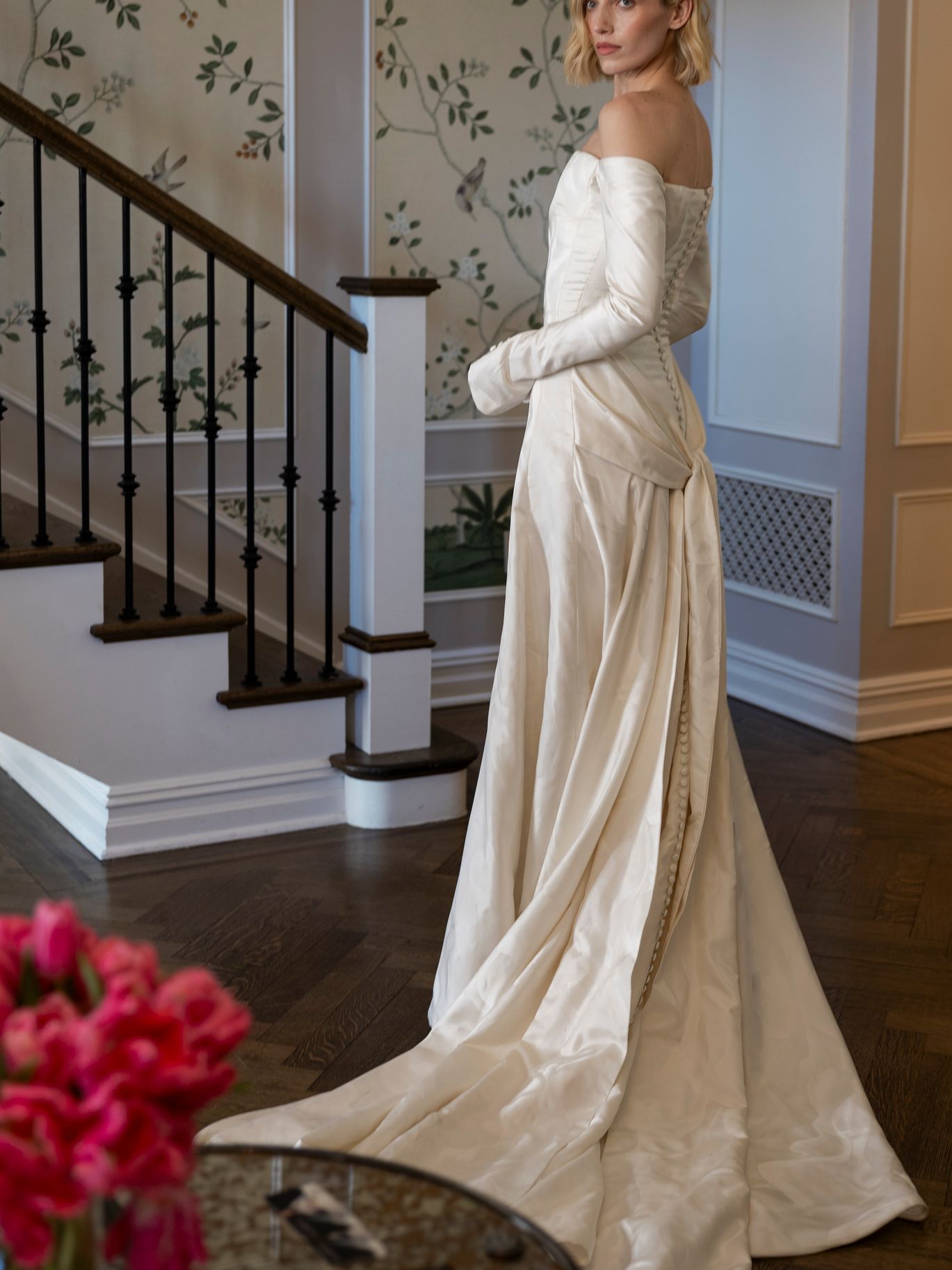 2026-04/jaclyn-whyte-backless-lace-wedding-dress-detail.jpg