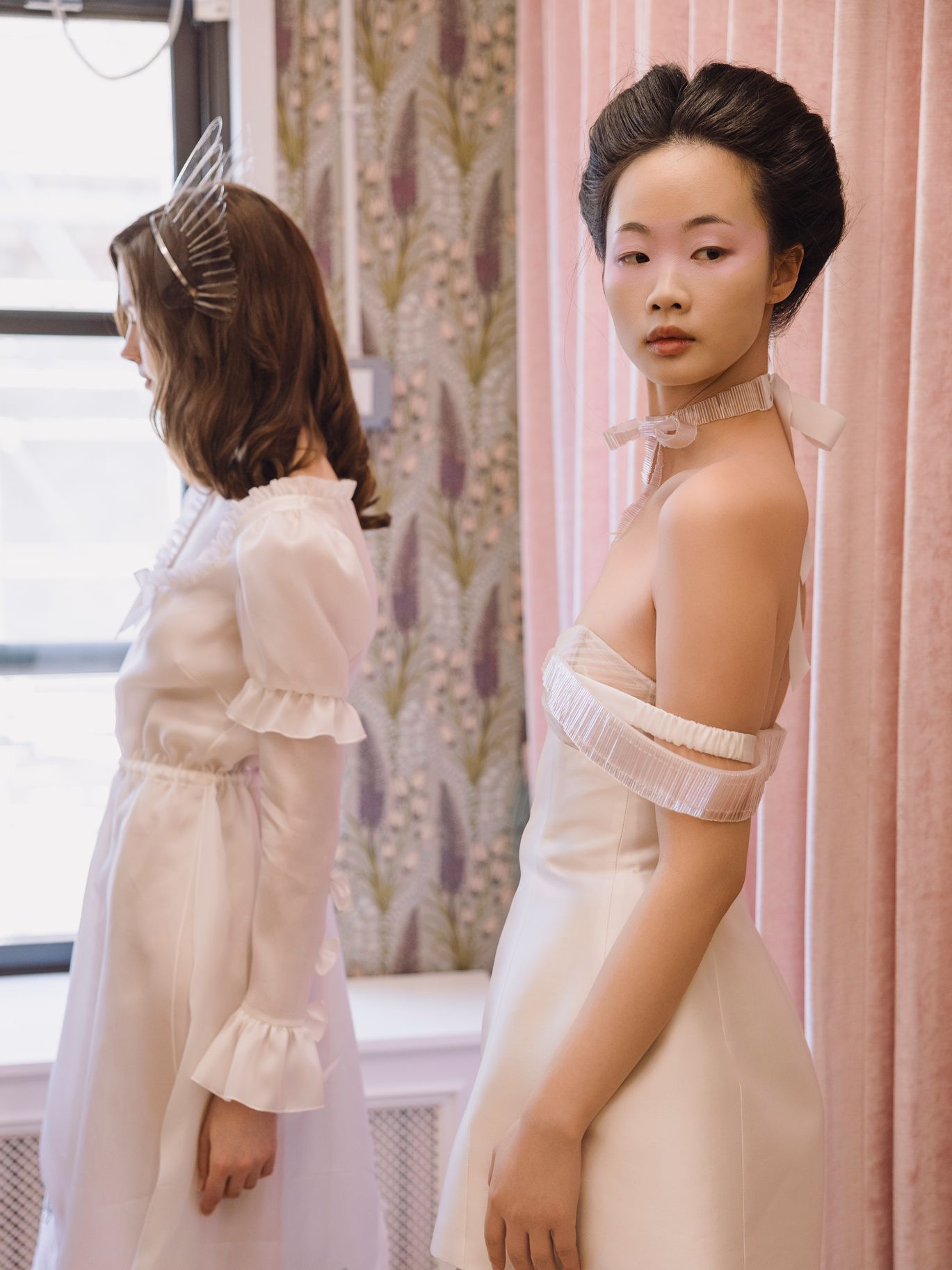 2026-04/honor-nyc-modern-bridal-look-minimal-silhouette.jpg