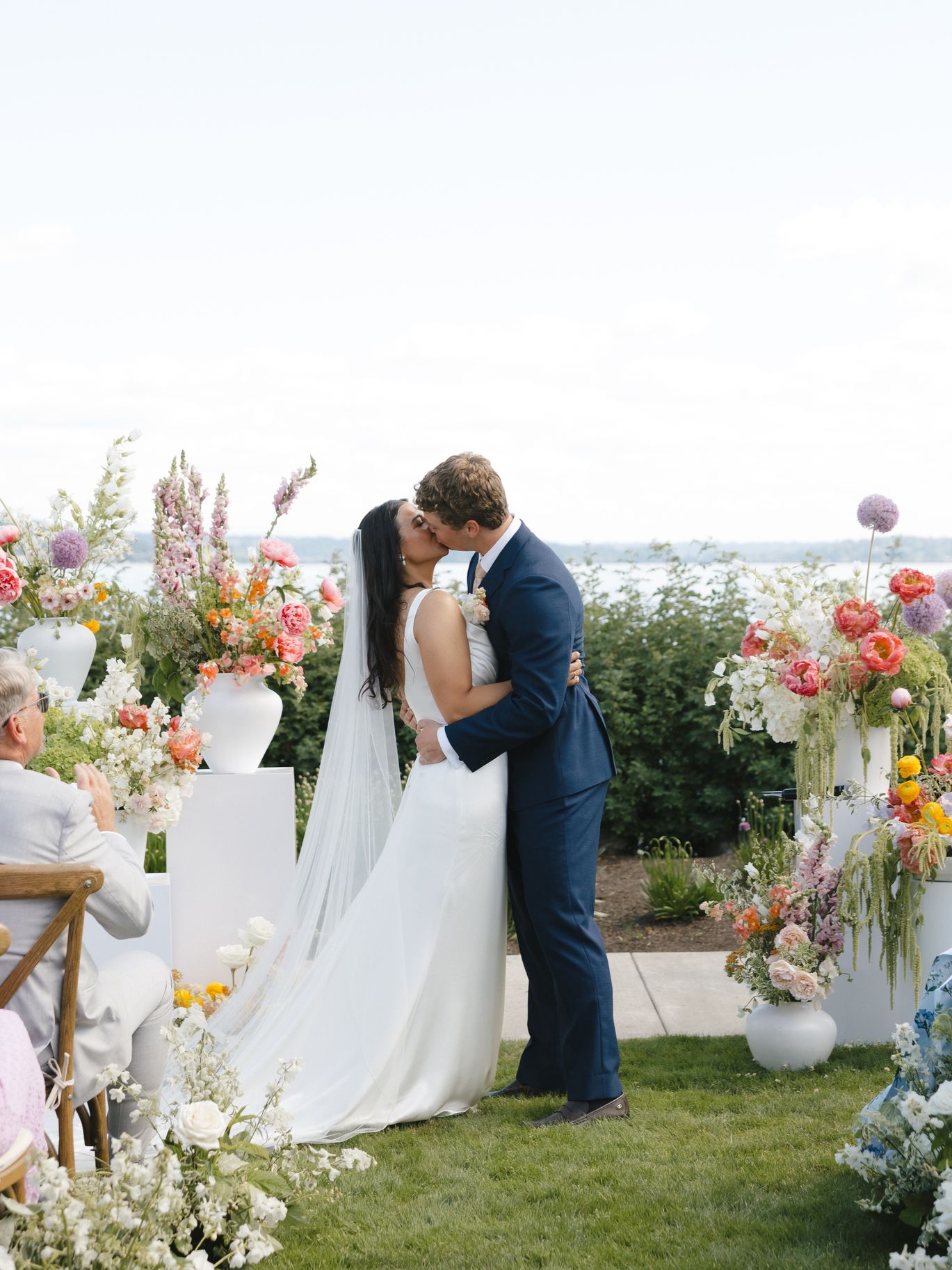 2026-05/seattle-tennis-club-washington-wedding-photographer-ceremony-93.jpg