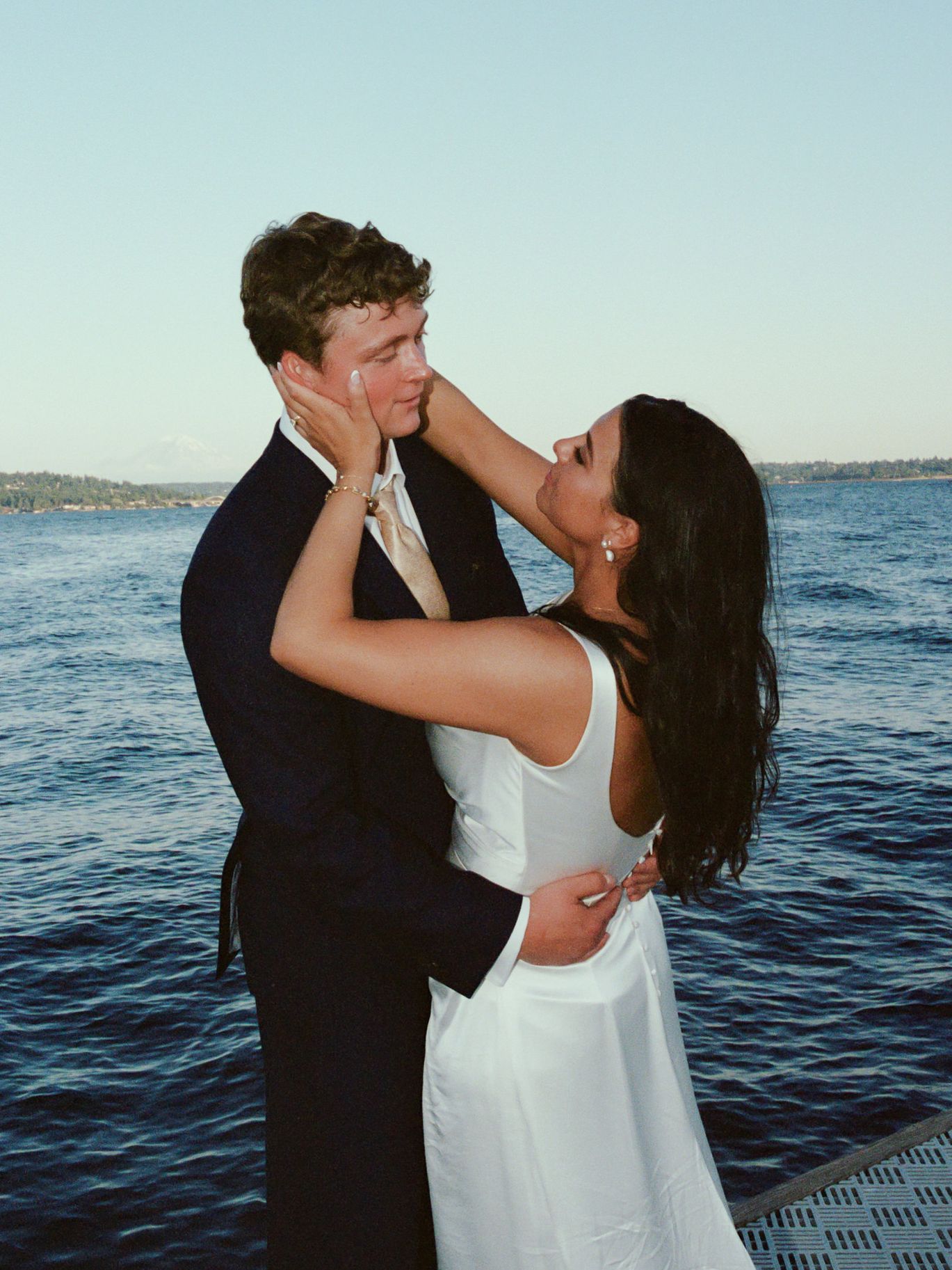 2026-05/seattle-tennis-club-washington-film-wedding-photographer-89.jpg