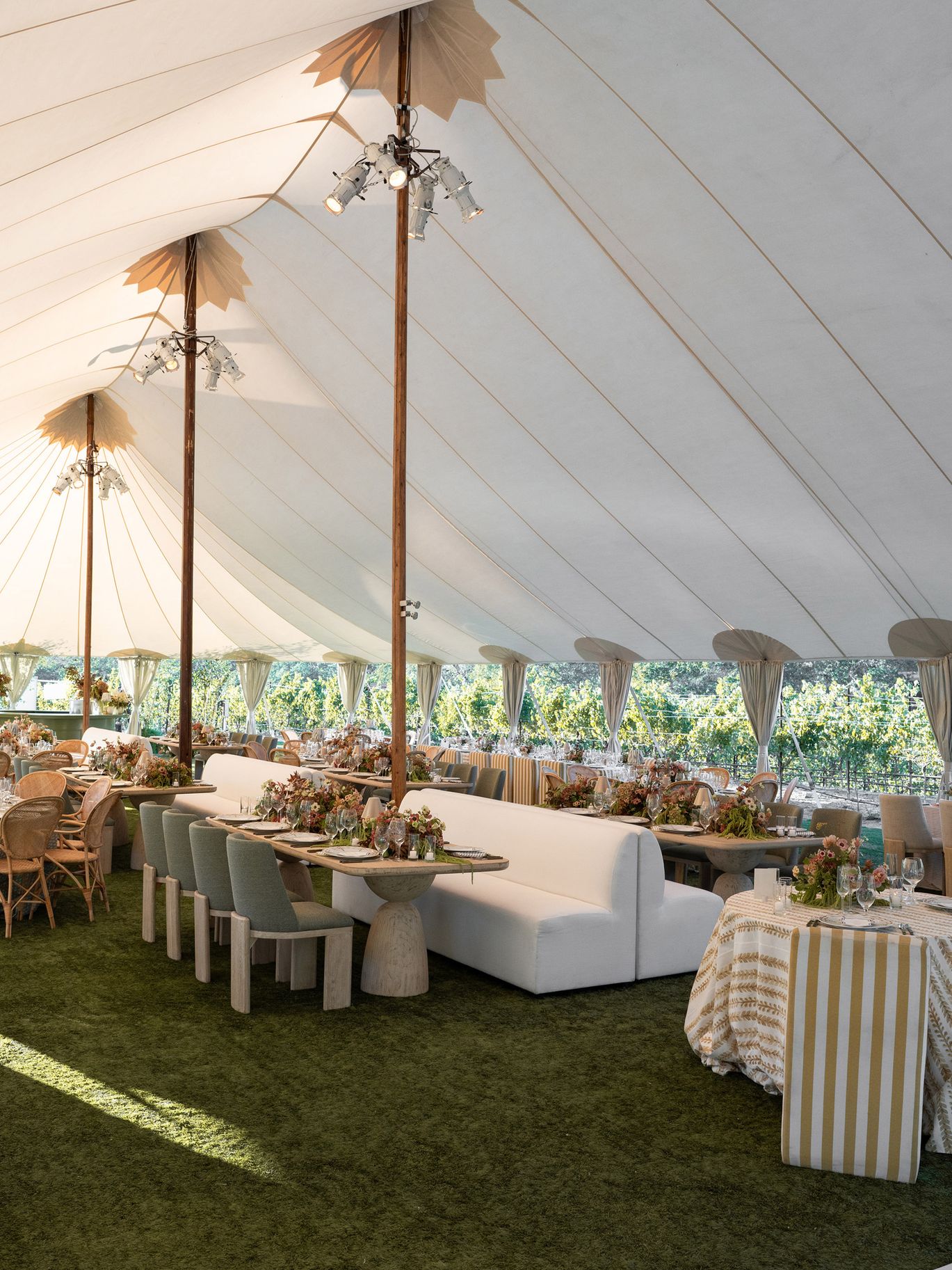 2026-06/AnyaKernes_Lindsay&Natalie_Wedding-808.jpg