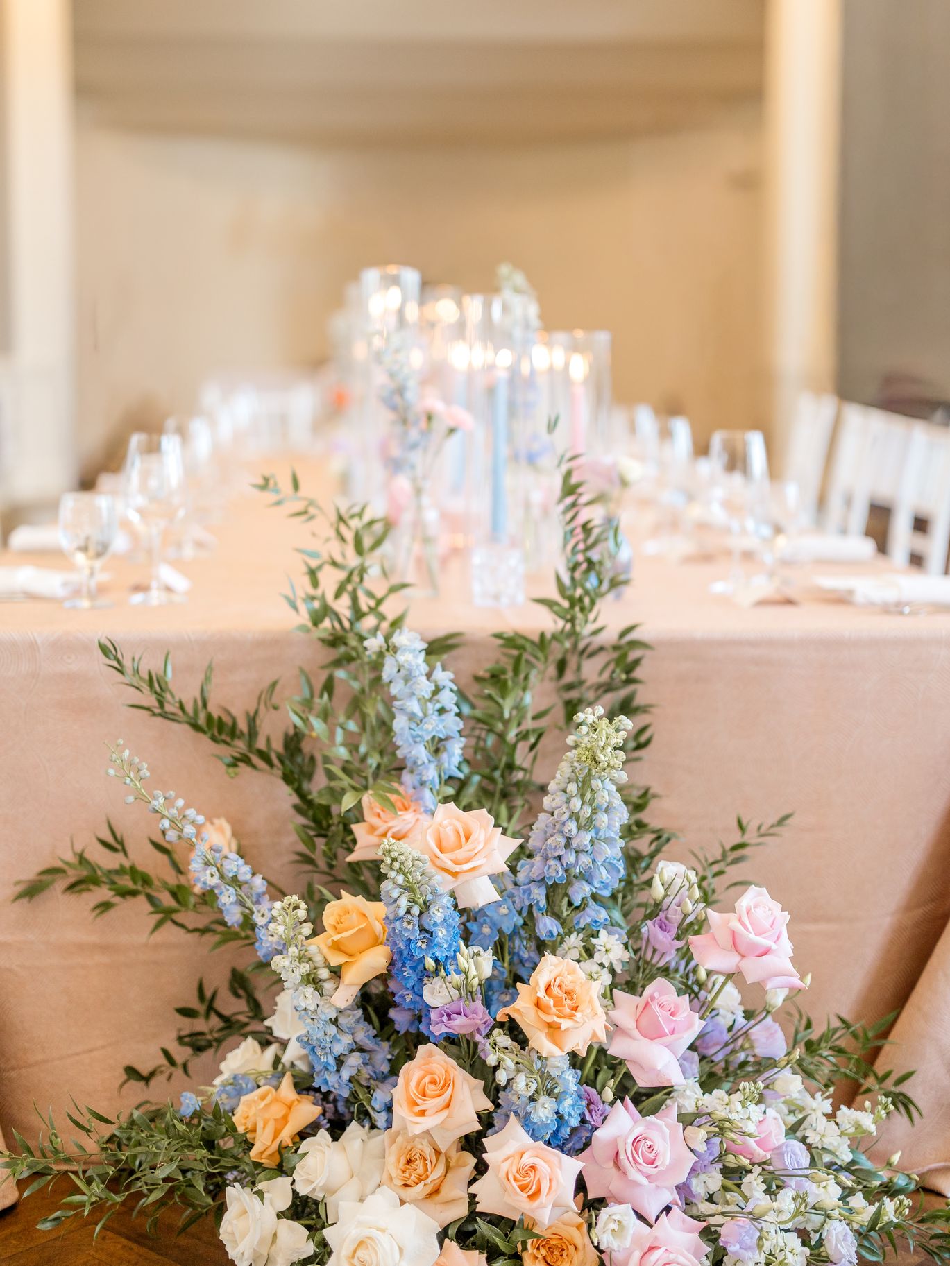 2026-07/beach-club-indian-fusion-wedding-kahani-events-alexandra-robyn-1066.jpg