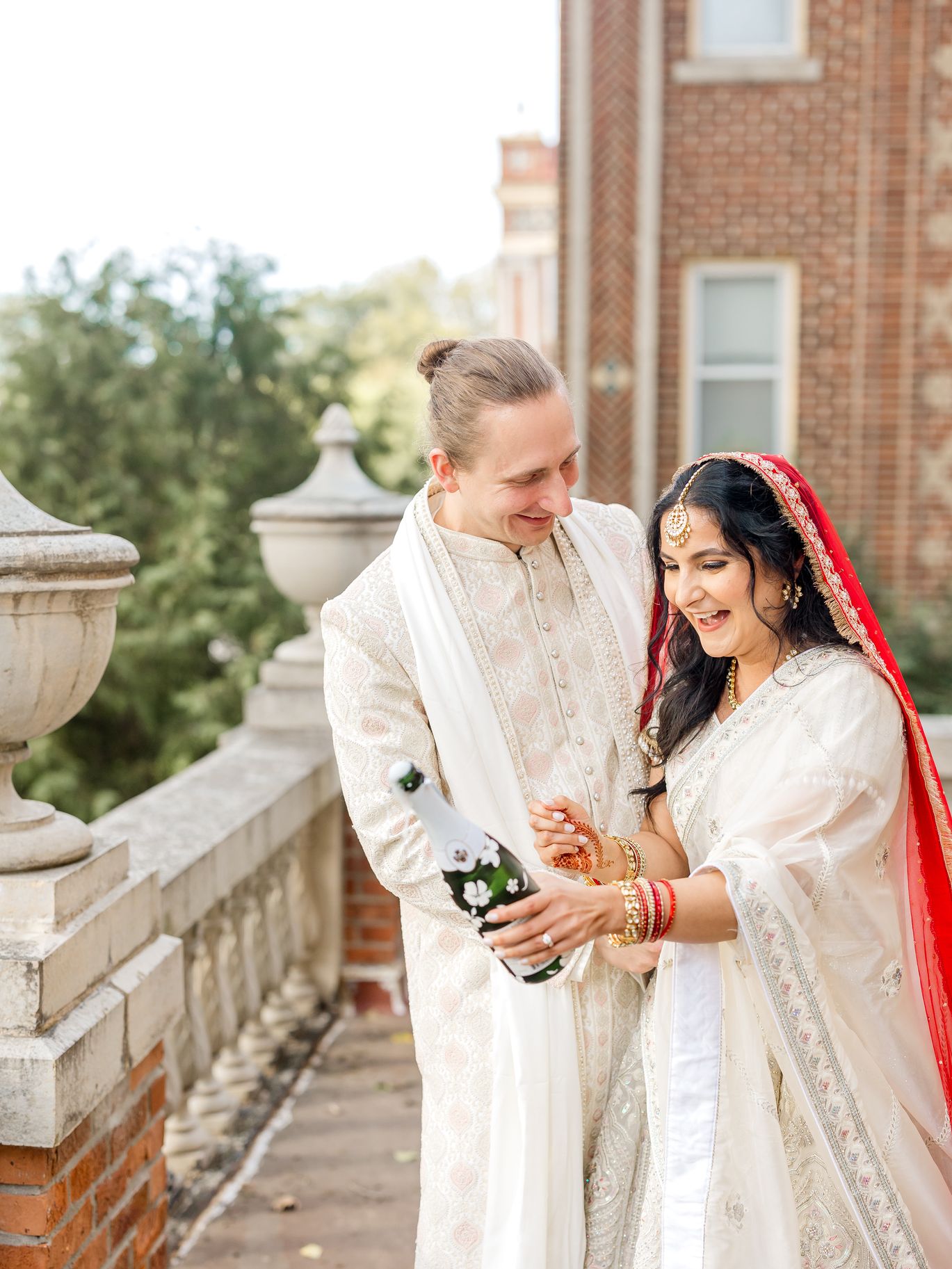 2026-07/beach-club-indian-fusion-wedding-kahani-events-alexandra-robyn-1008.jpg