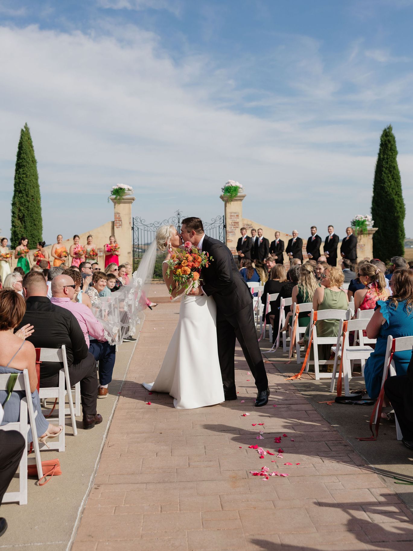 2026-08/K&CBellaTerreColorfulOmaha,NebraskaWedding-928.jpg